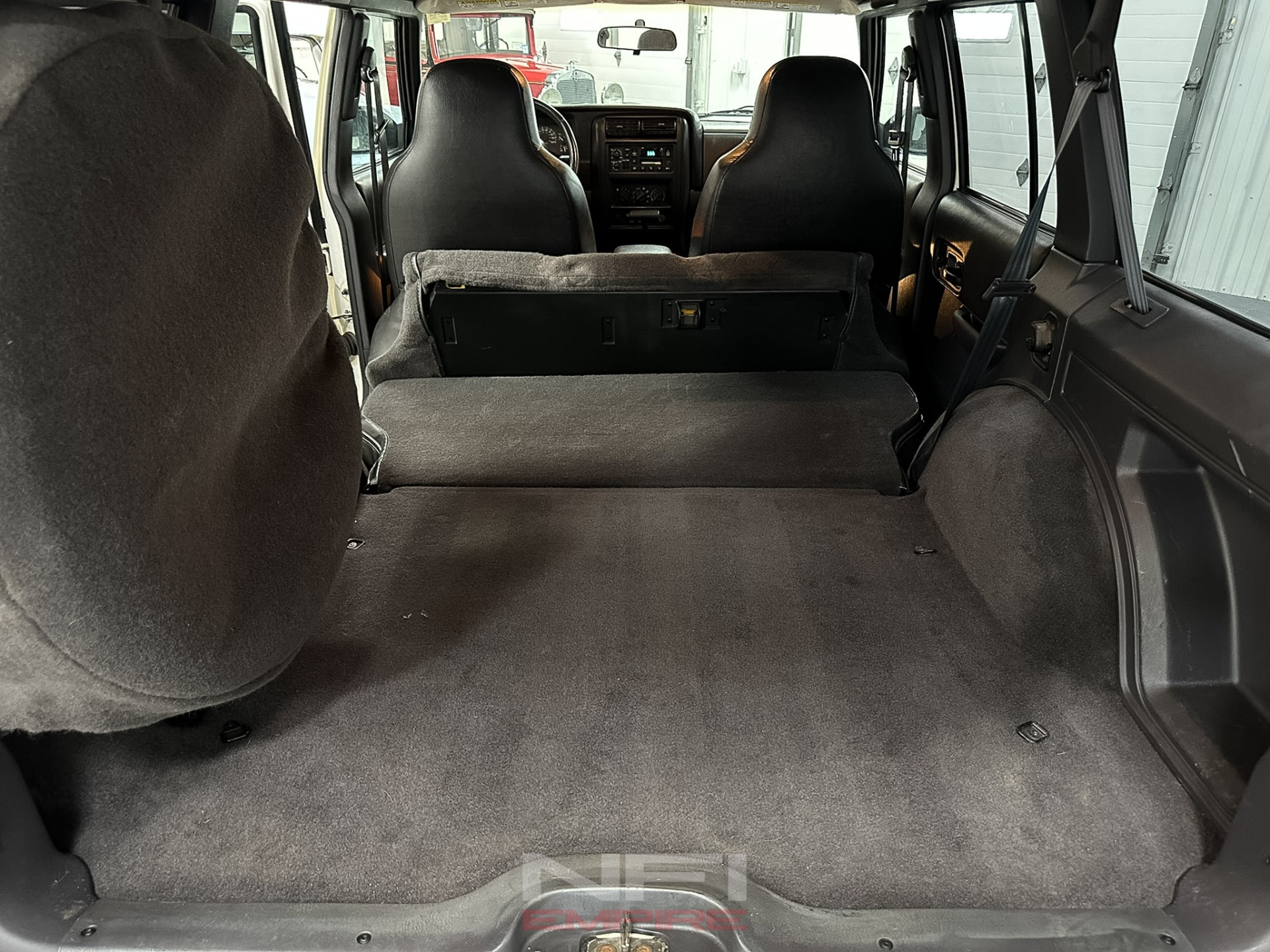 2001 Jeep Cherokee 43