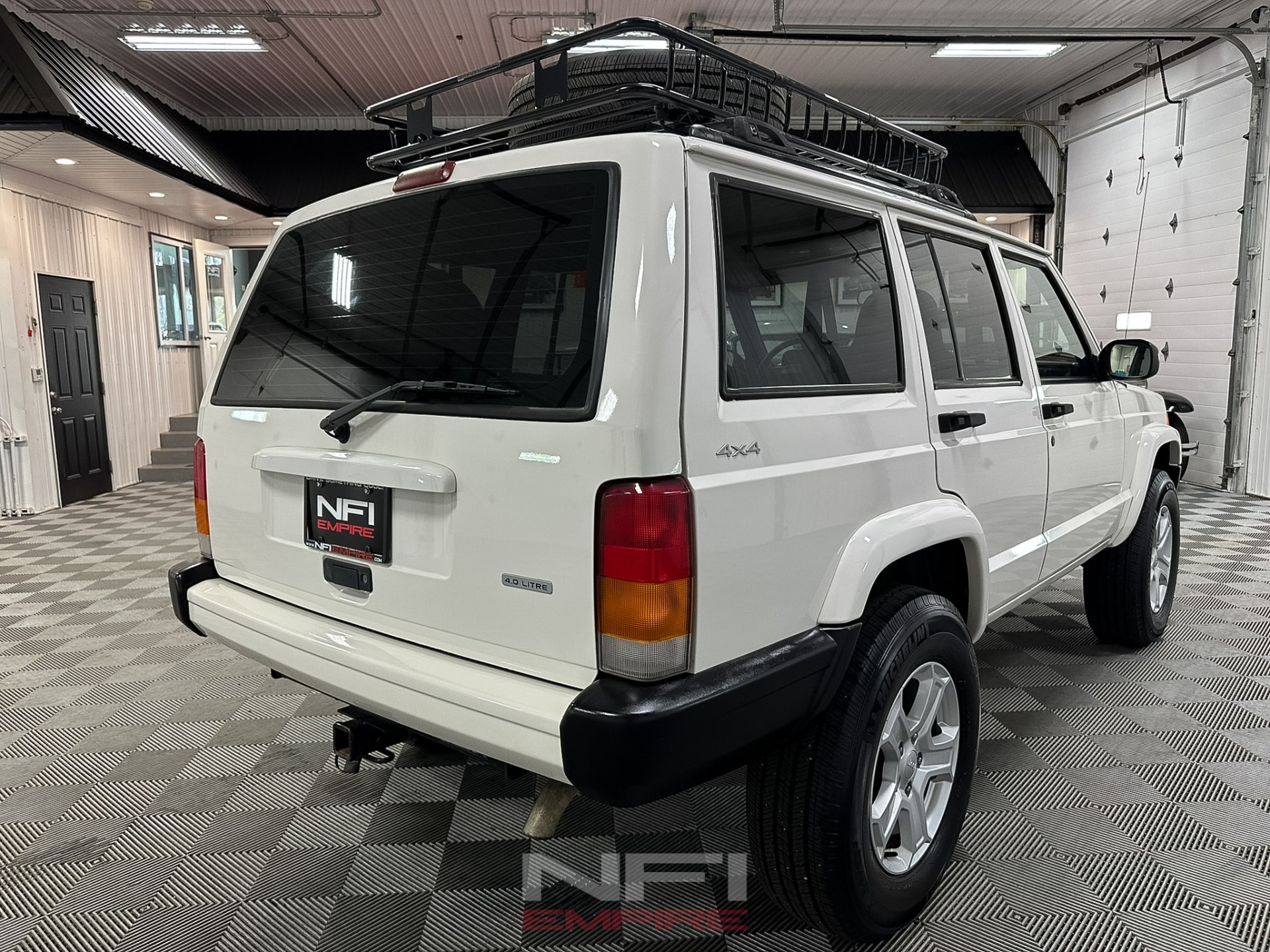 2001 Jeep Cherokee 8