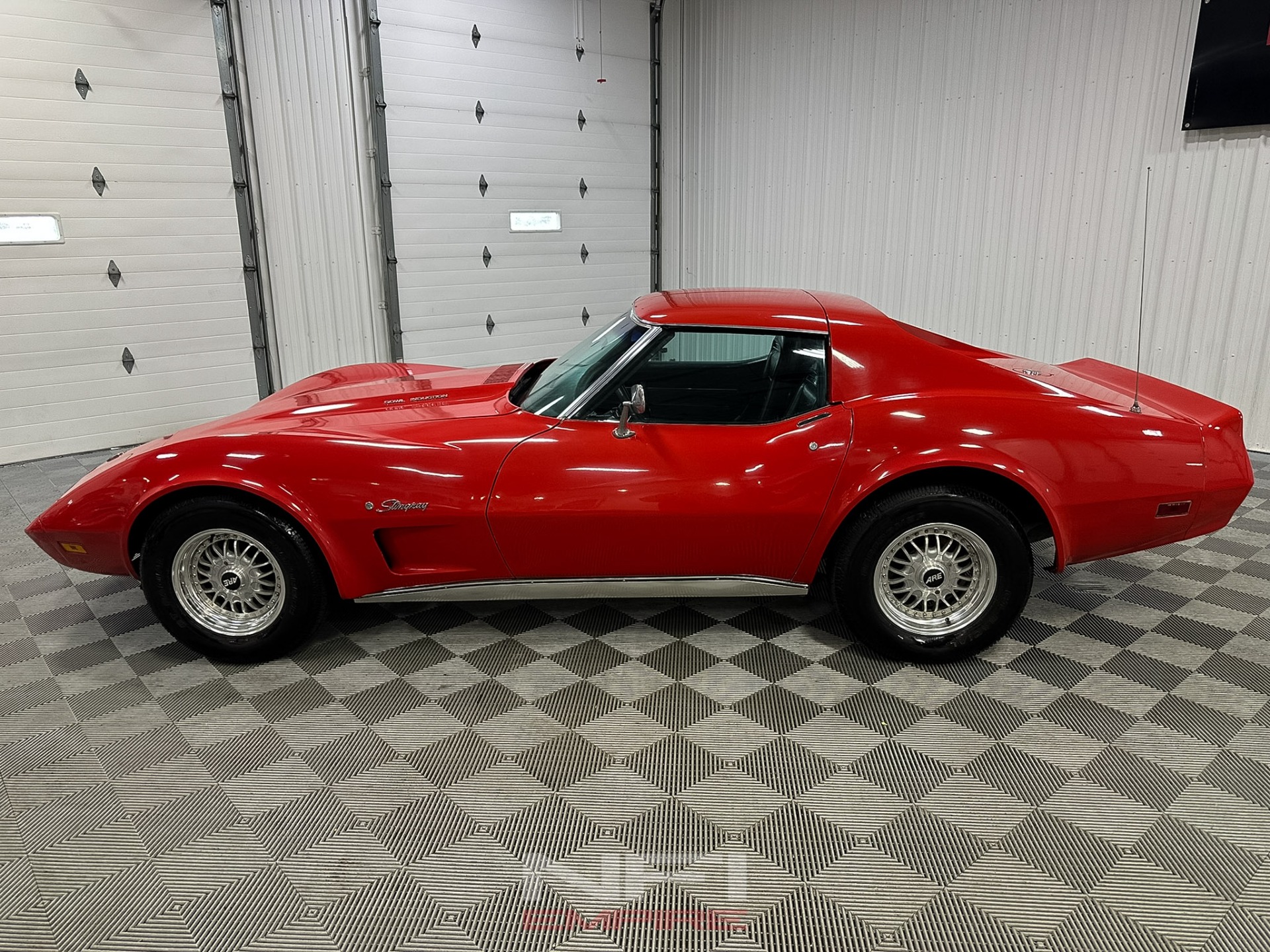 1974 Chevrolet Corvette 2
