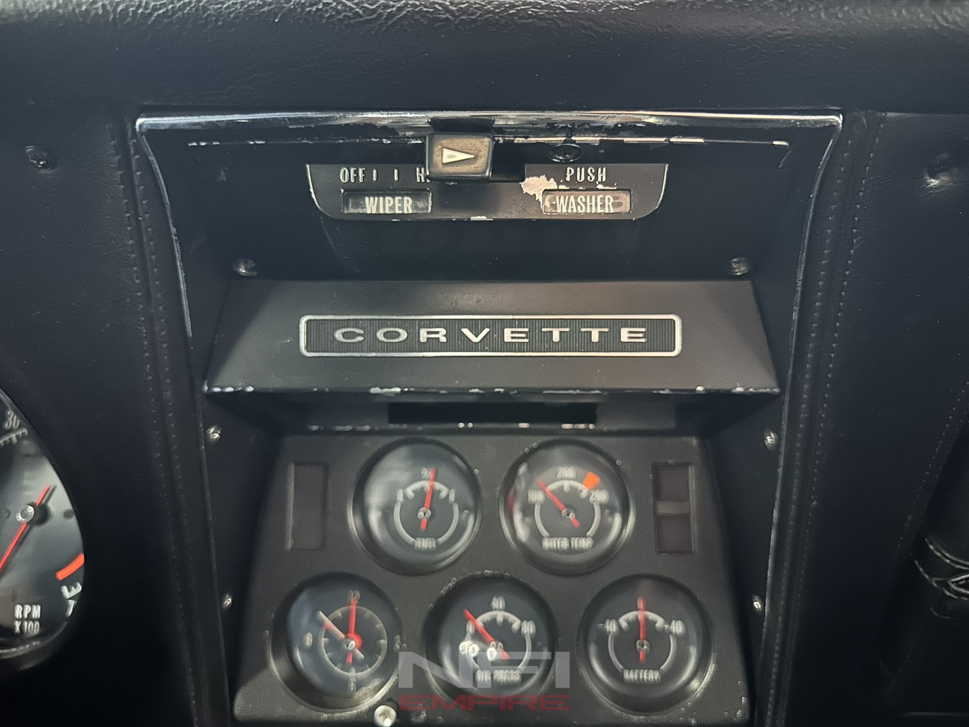 1974 Chevrolet Corvette 31