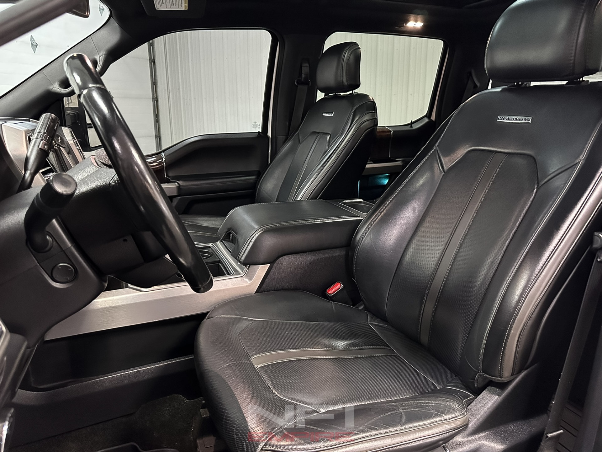 2017 Ford F350 Super Duty Crew Cab 24