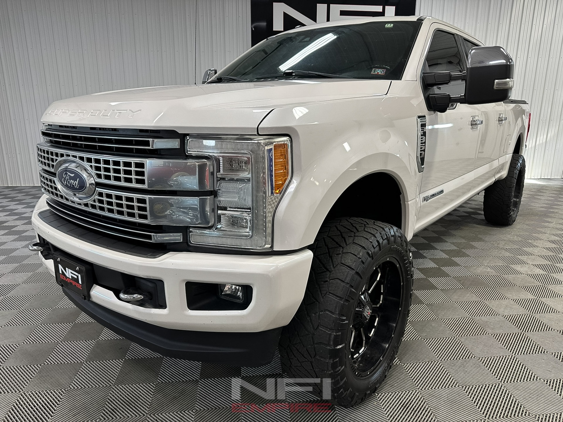 2017 Ford F350 Super Duty Crew Cab 3