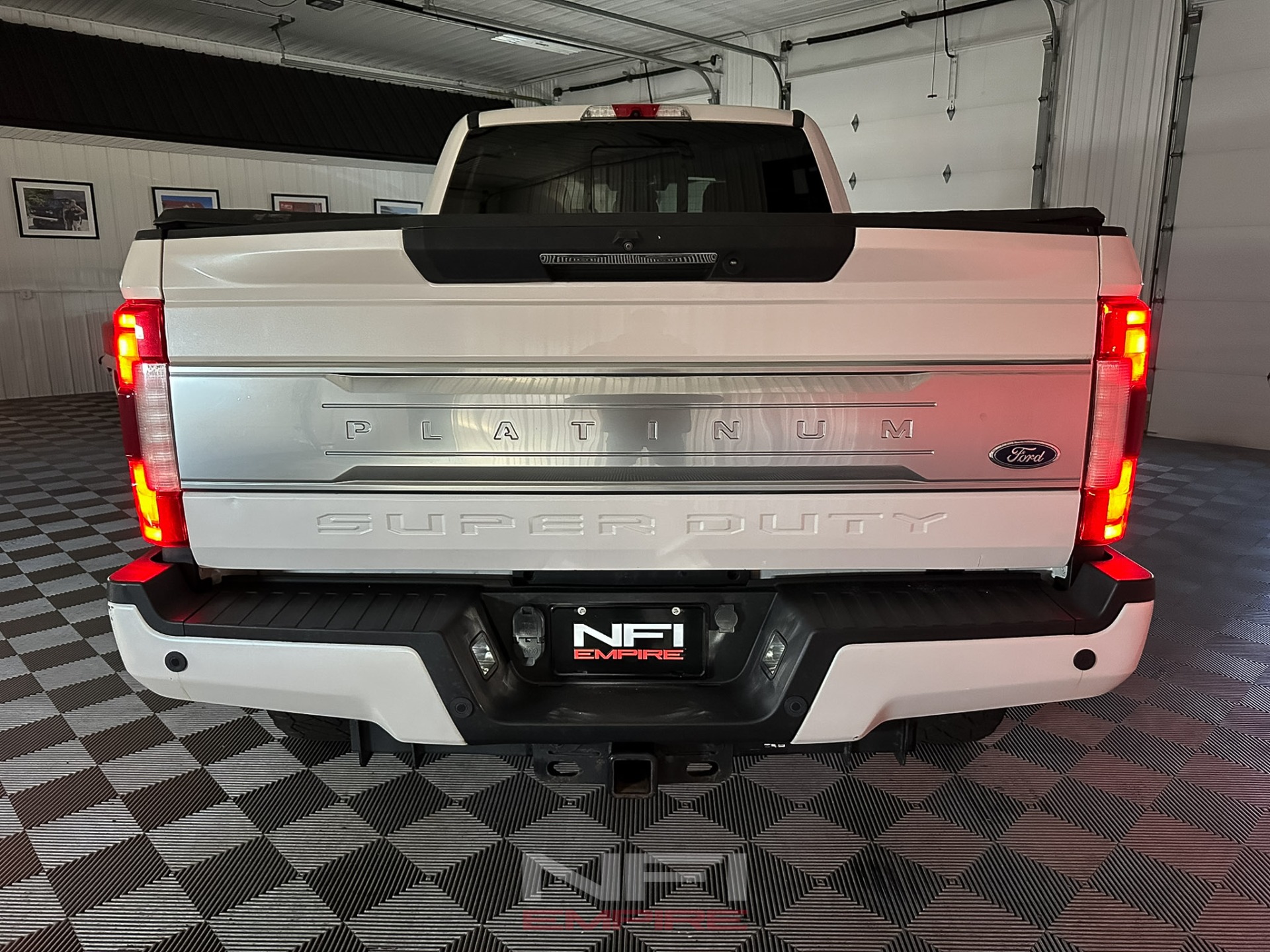 2017 Ford F350 Super Duty Crew Cab 55