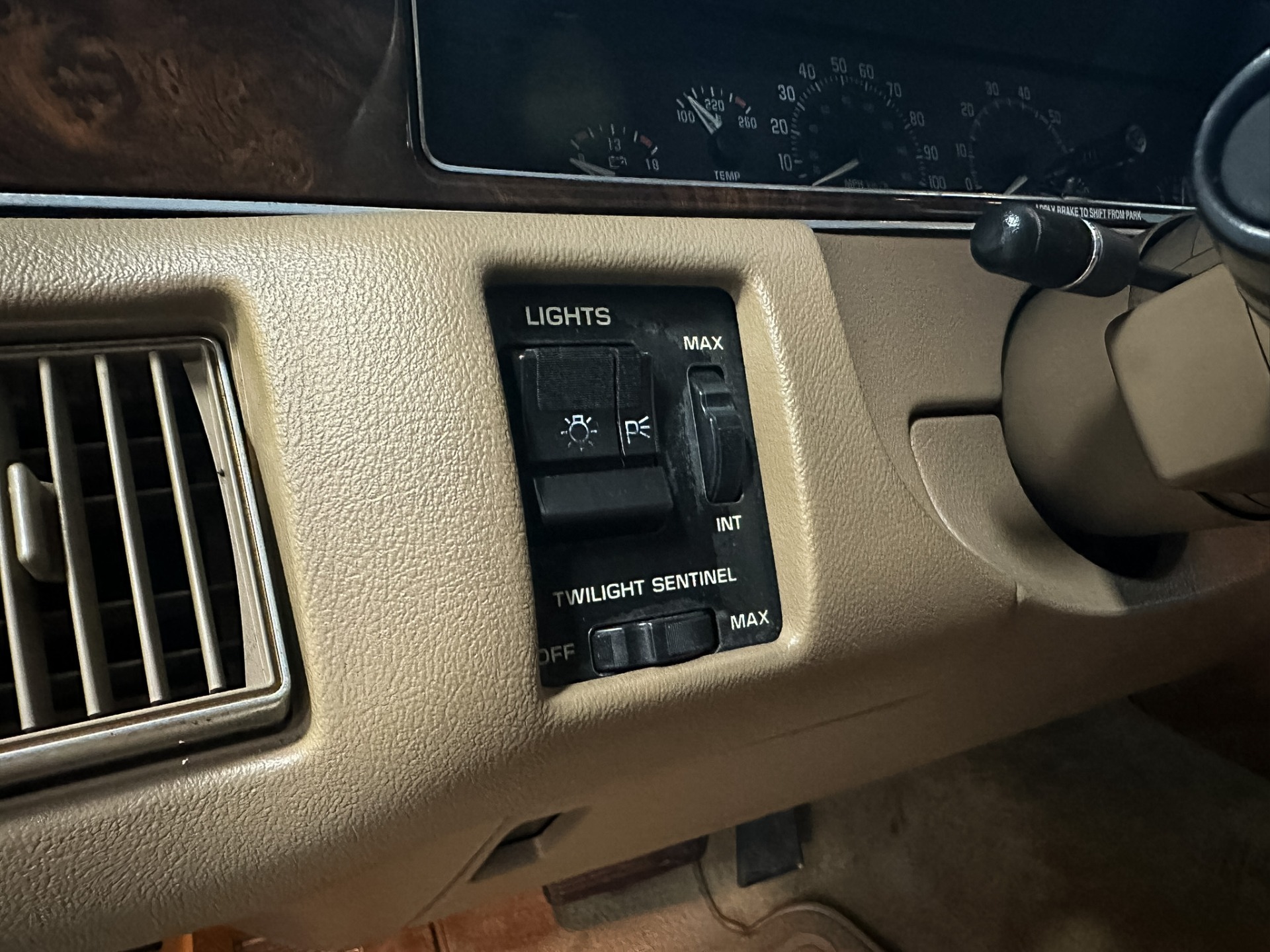 1993 Buick Roadmaster 30