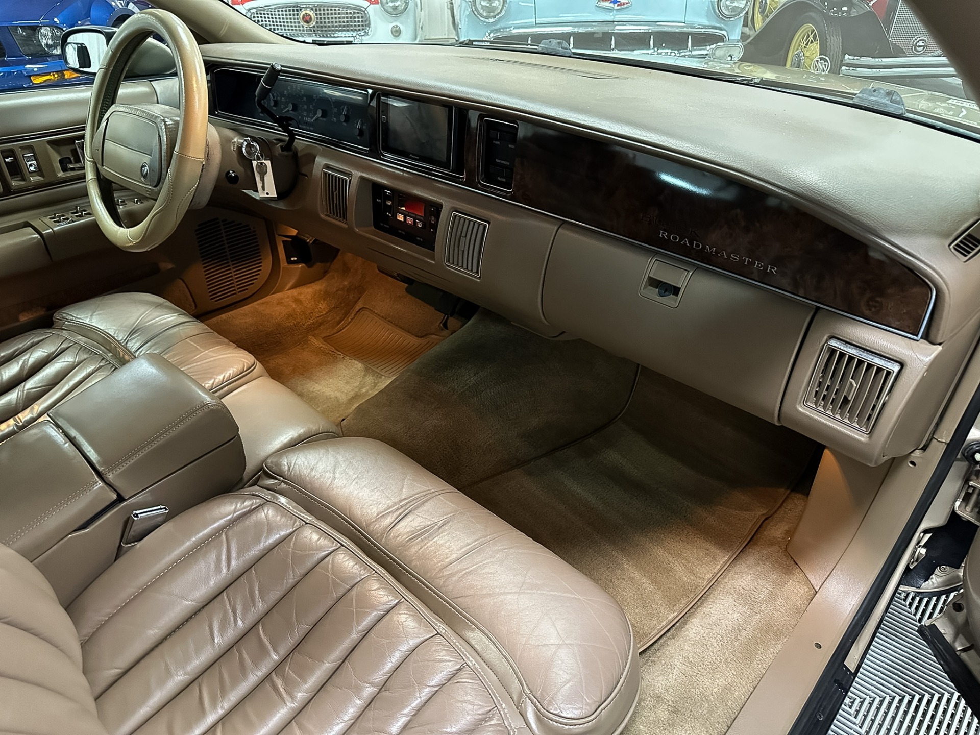 1993 Buick Roadmaster 31