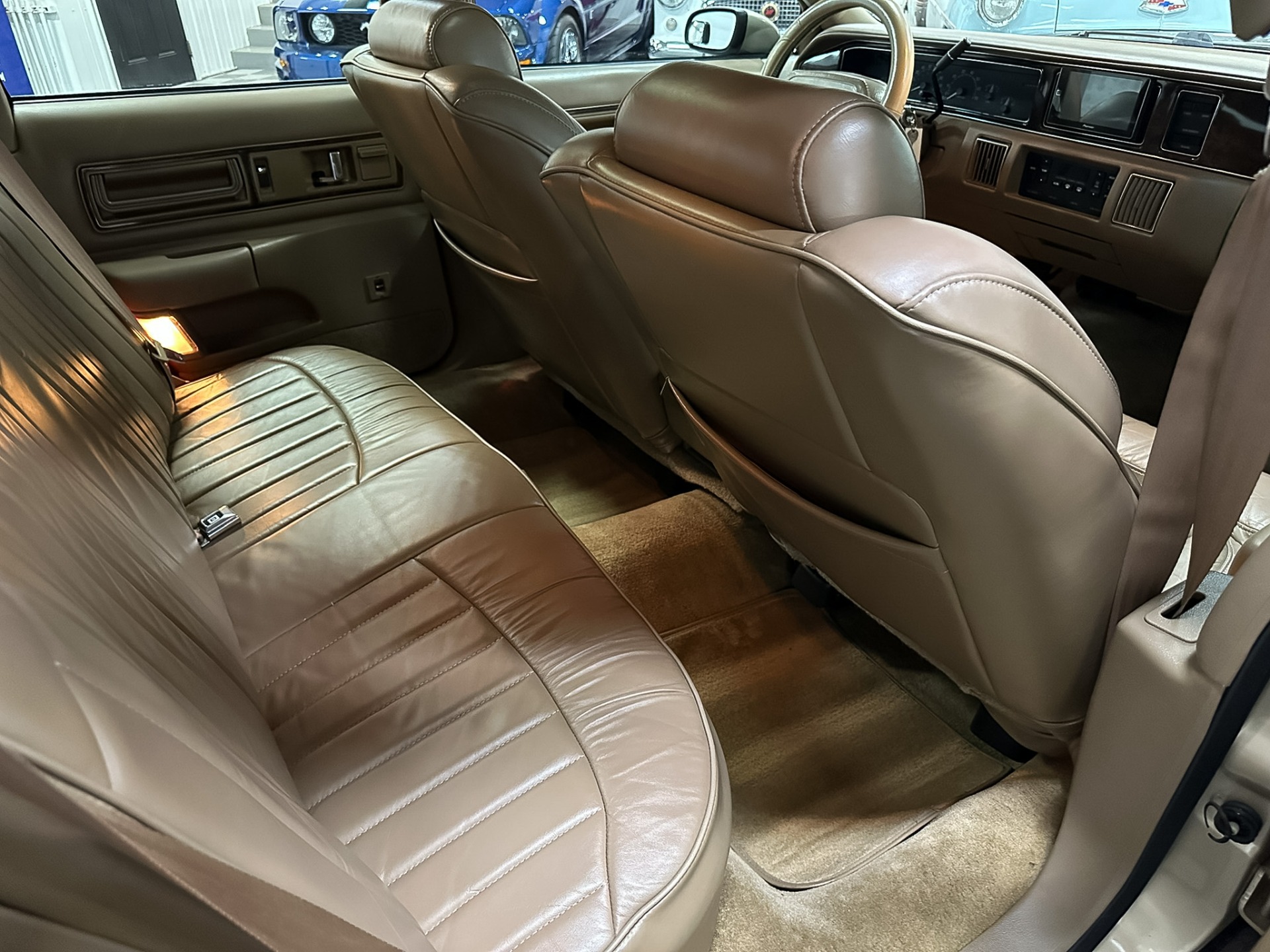1993 Buick Roadmaster 36