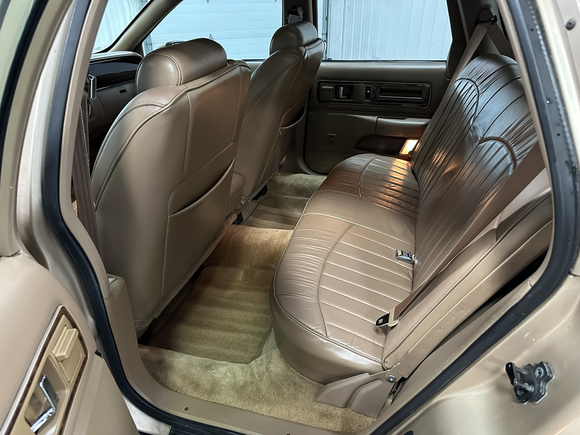 1993 Buick Roadmaster 39
