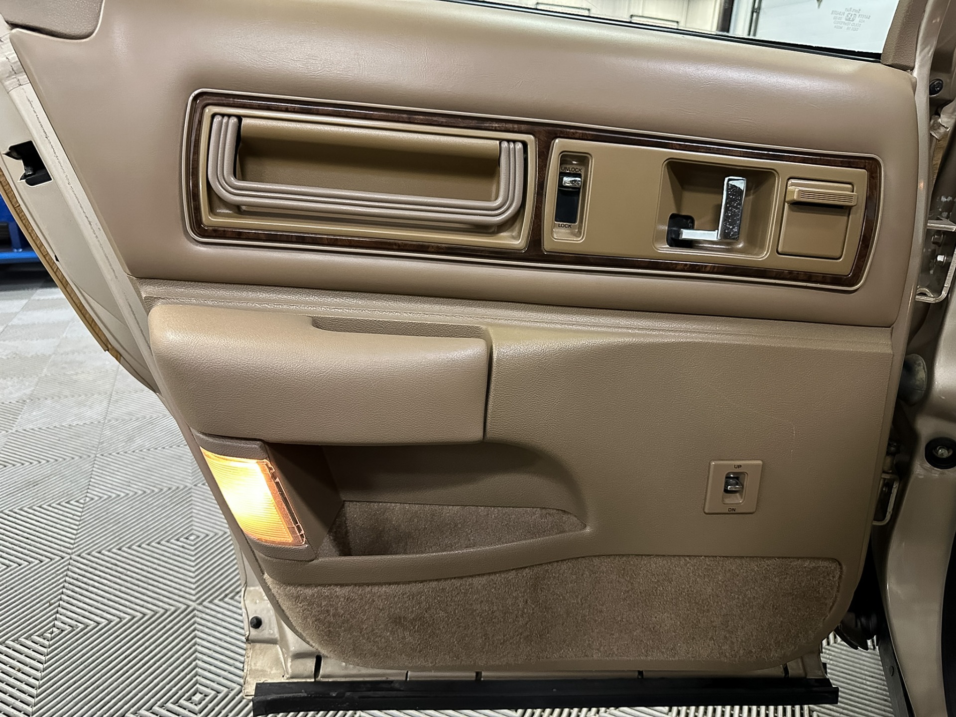 1993 Buick Roadmaster 41