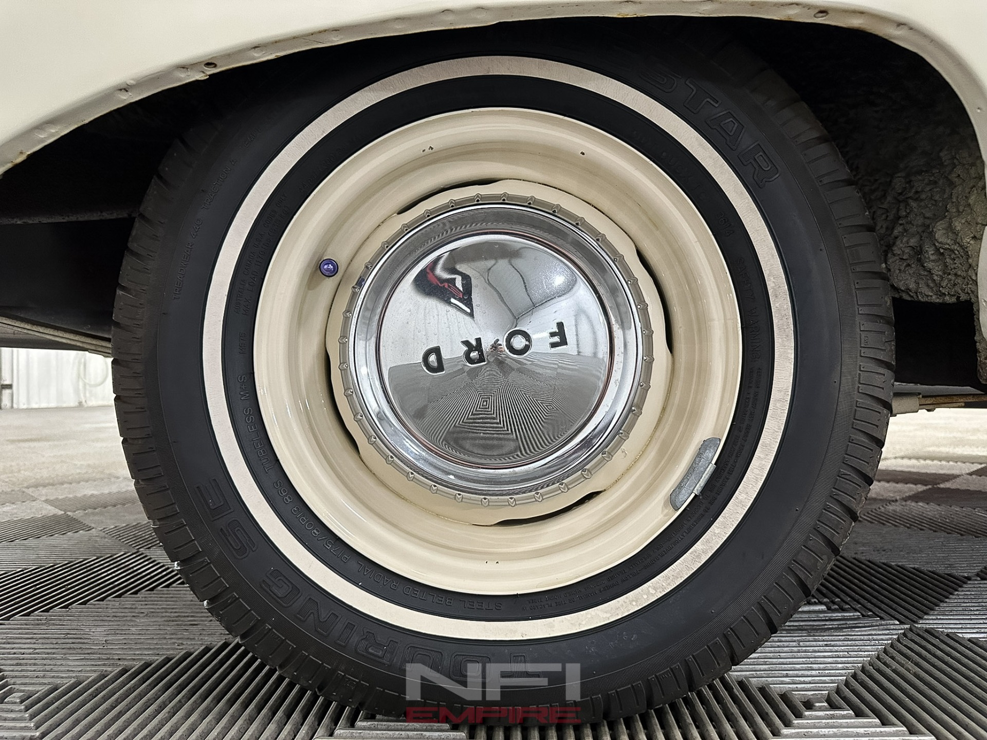 1960 Ford Falcon 18