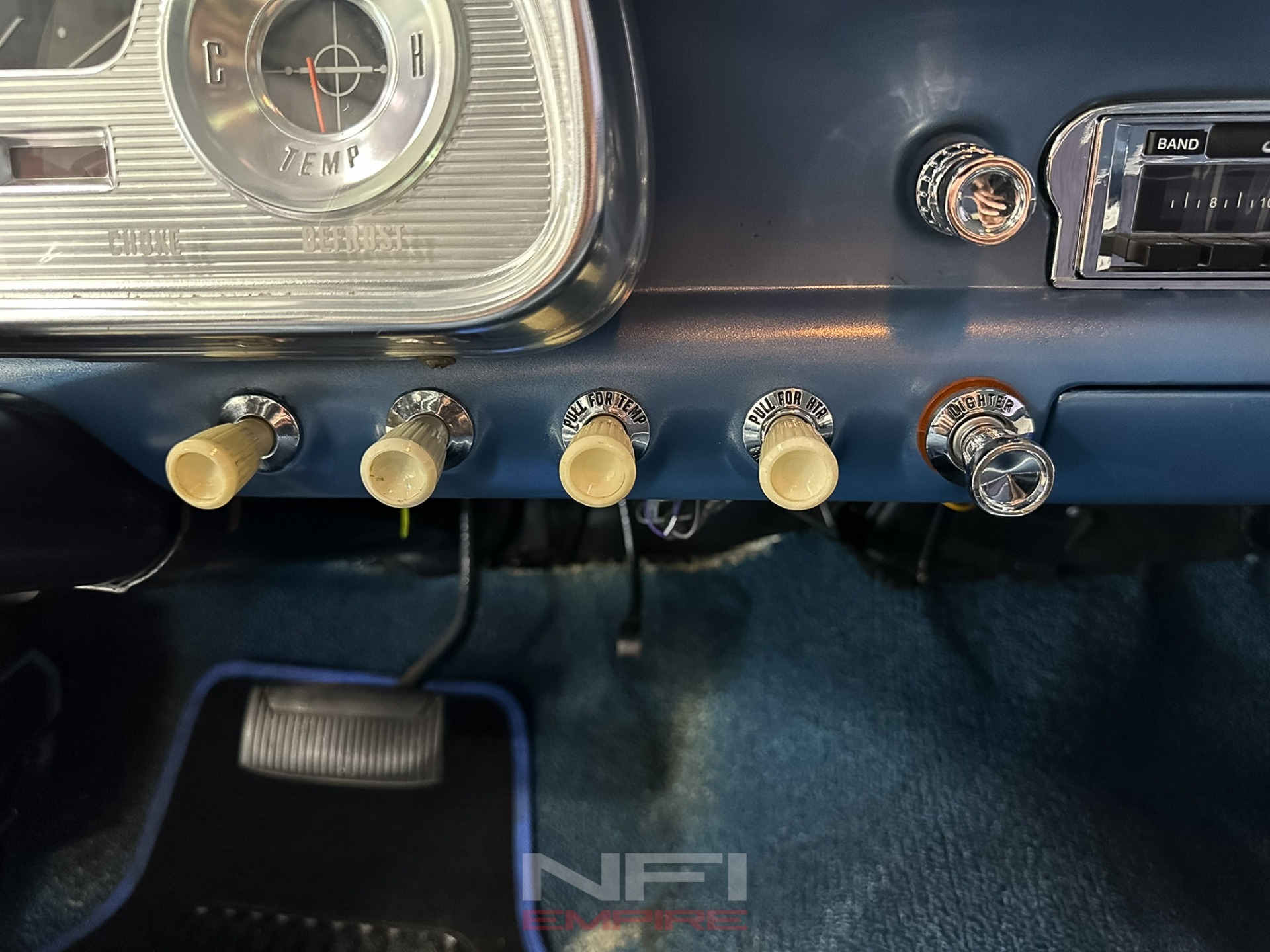 1960 Ford Falcon 28