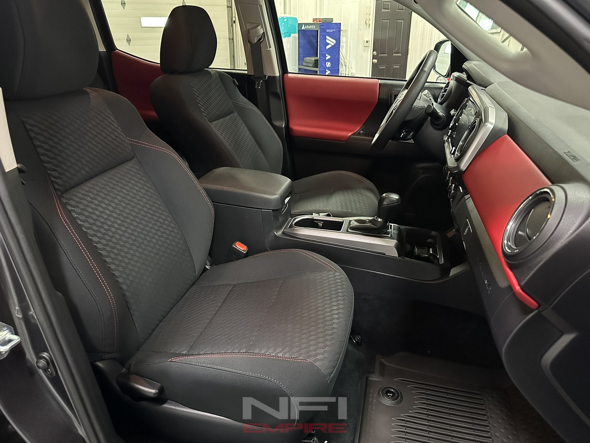 2023 Toyota Tacoma Double Cab 38