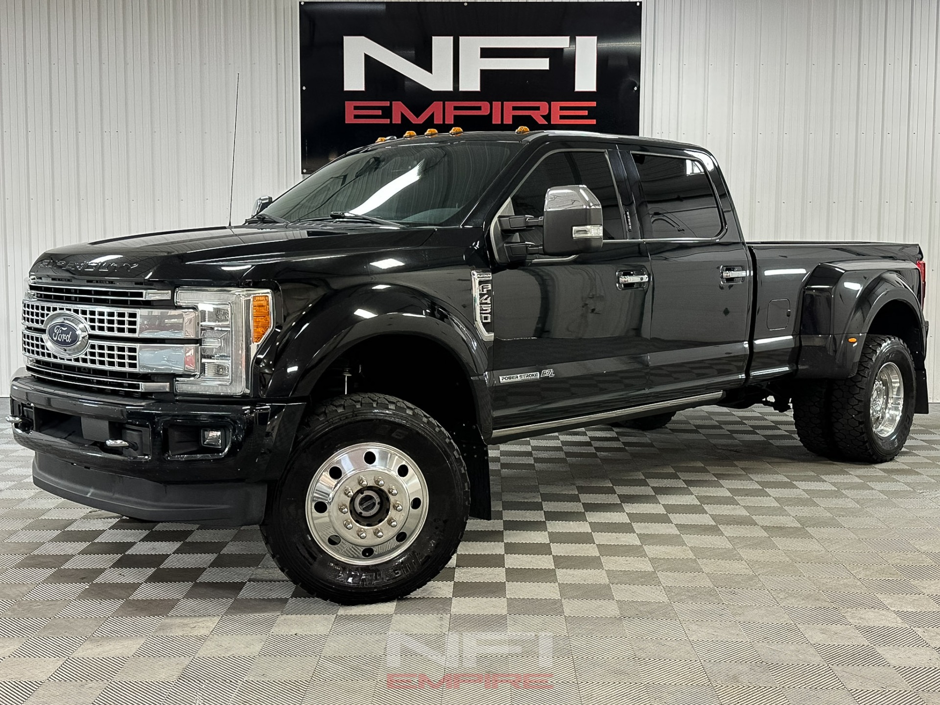 2017 Ford F450 Super Duty Crew Cab 1