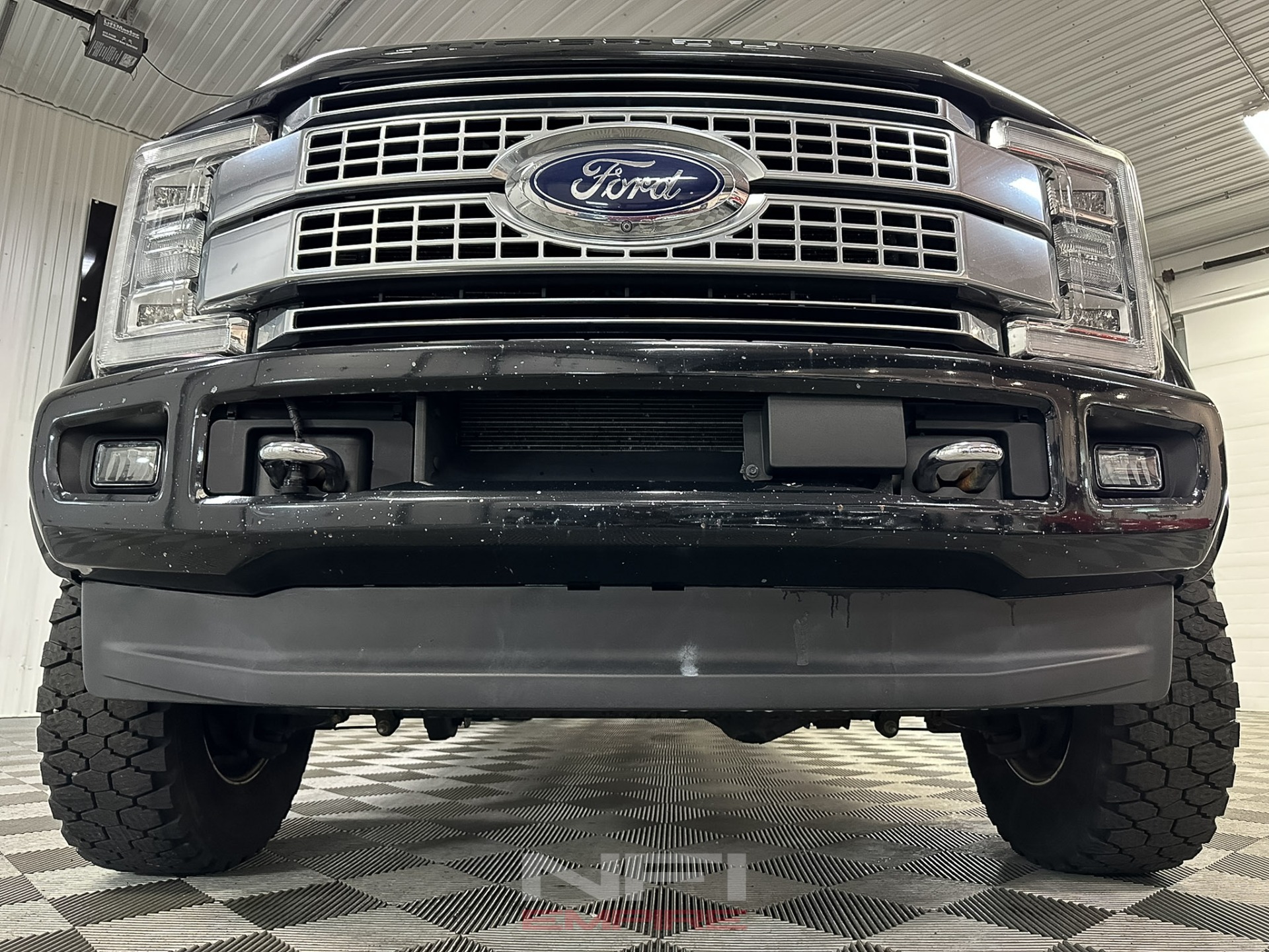 2017 Ford F450 Super Duty Crew Cab 14