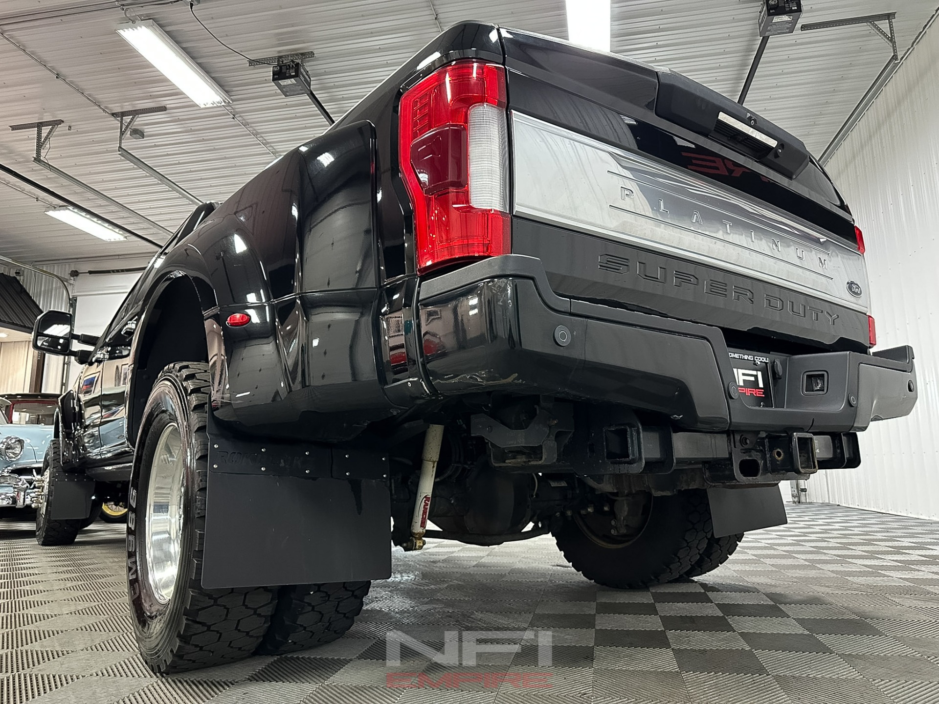 2017 Ford F450 Super Duty Crew Cab 21