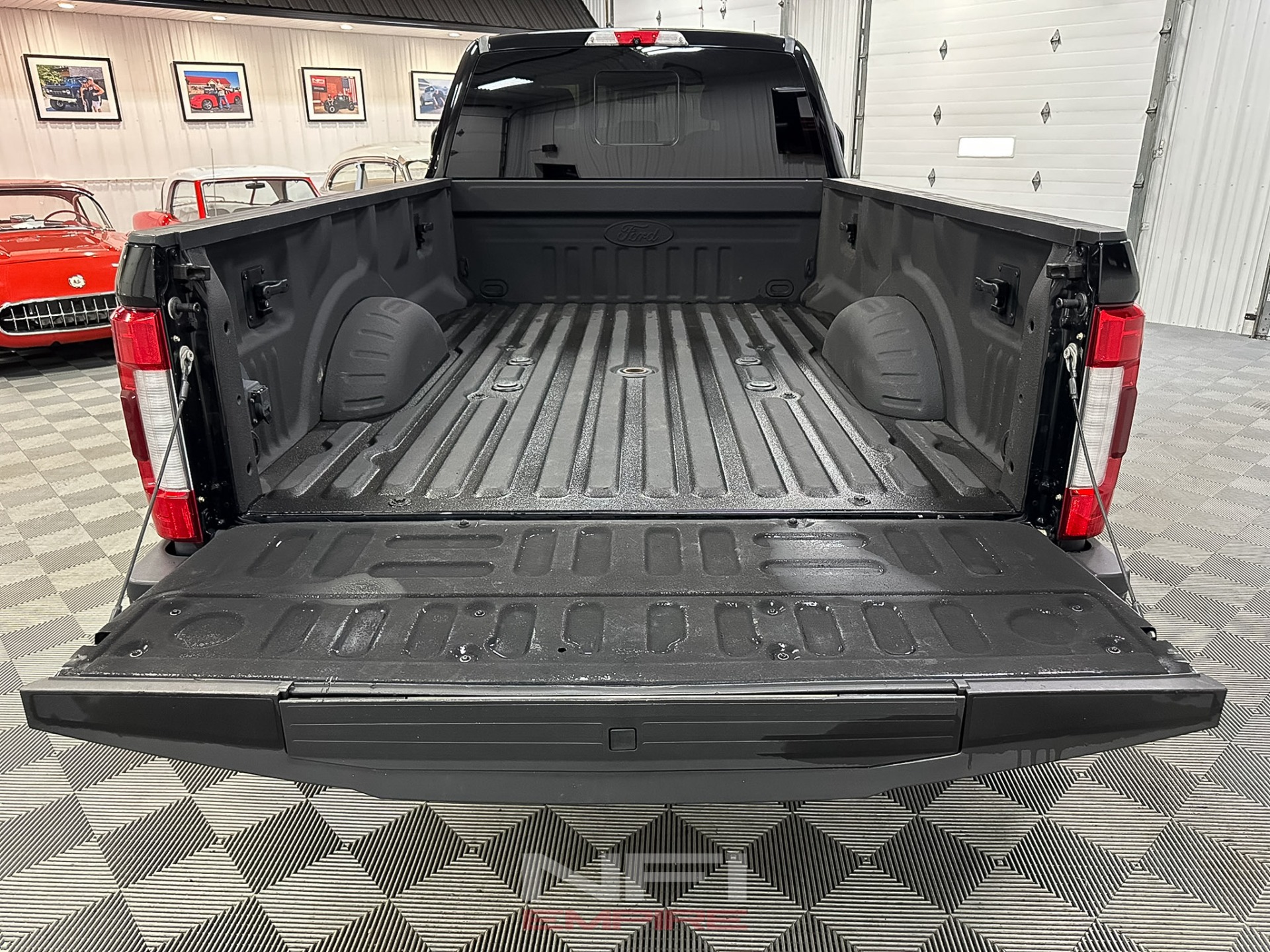 2017 Ford F450 Super Duty Crew Cab 23
