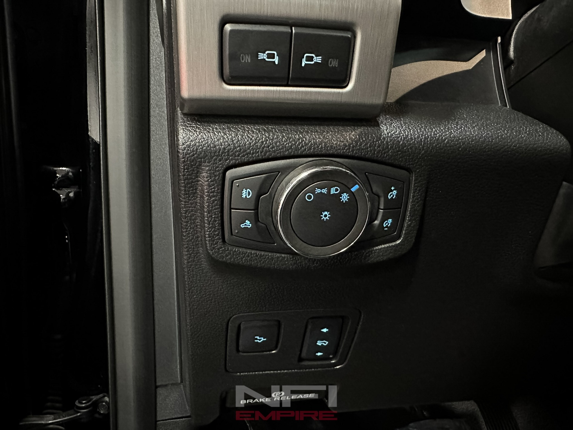 2017 Ford F450 Super Duty Crew Cab 35