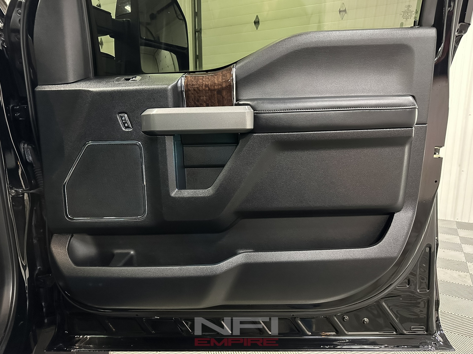 2017 Ford F450 Super Duty Crew Cab 42