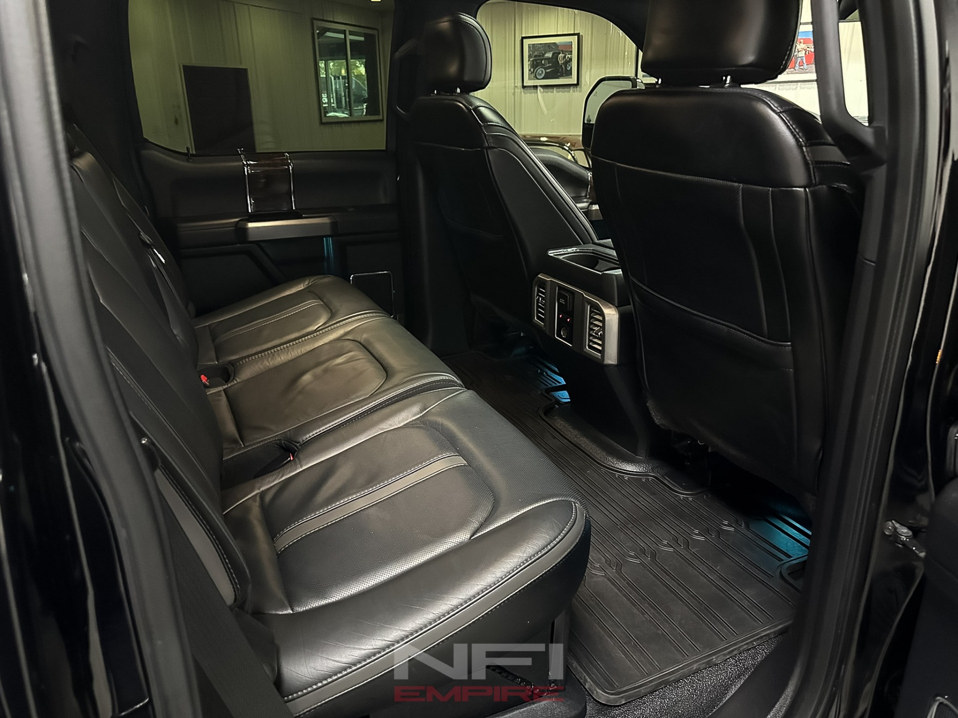 2017 Ford F450 Super Duty Crew Cab 43