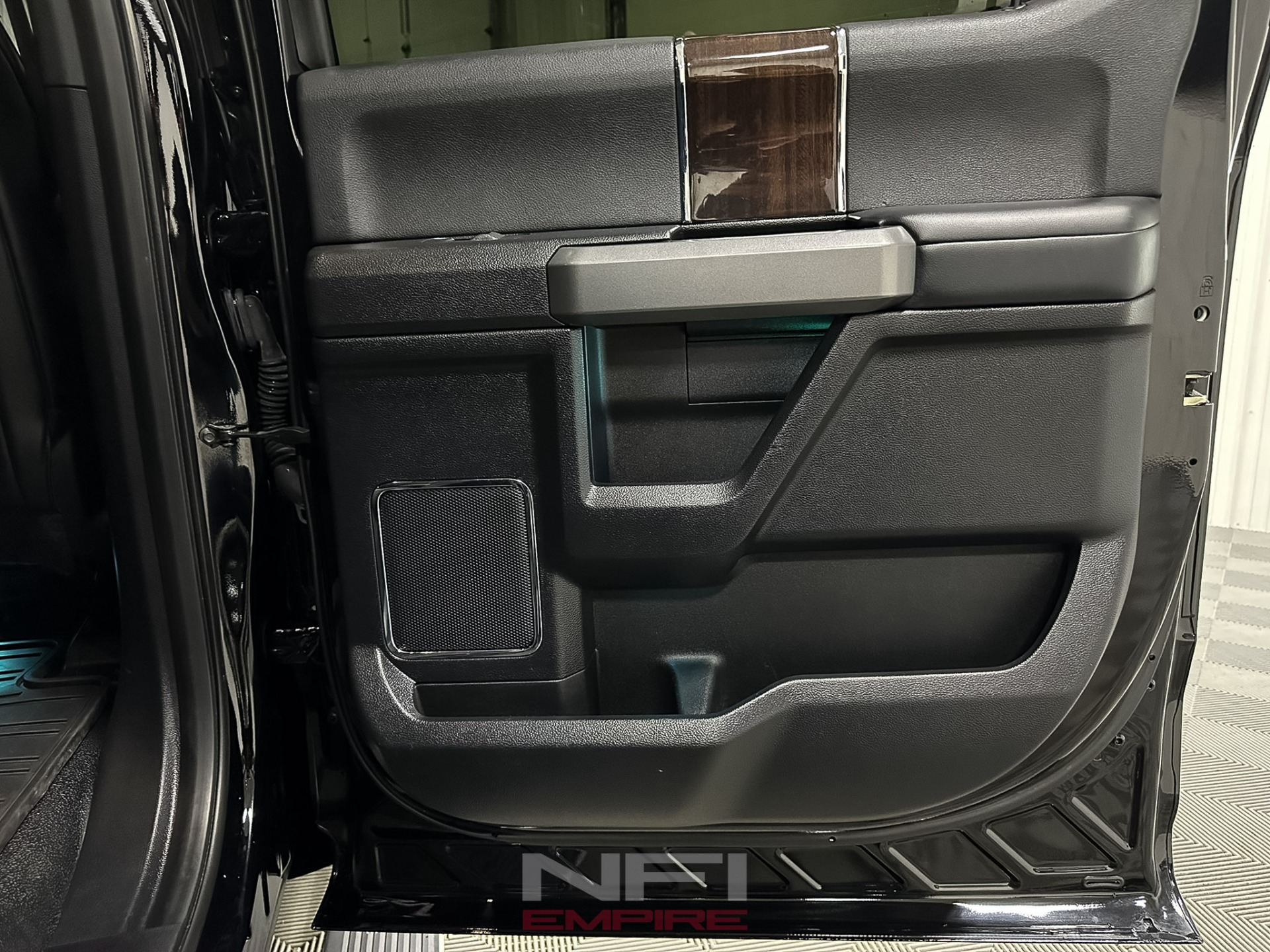 2017 Ford F450 Super Duty Crew Cab 48