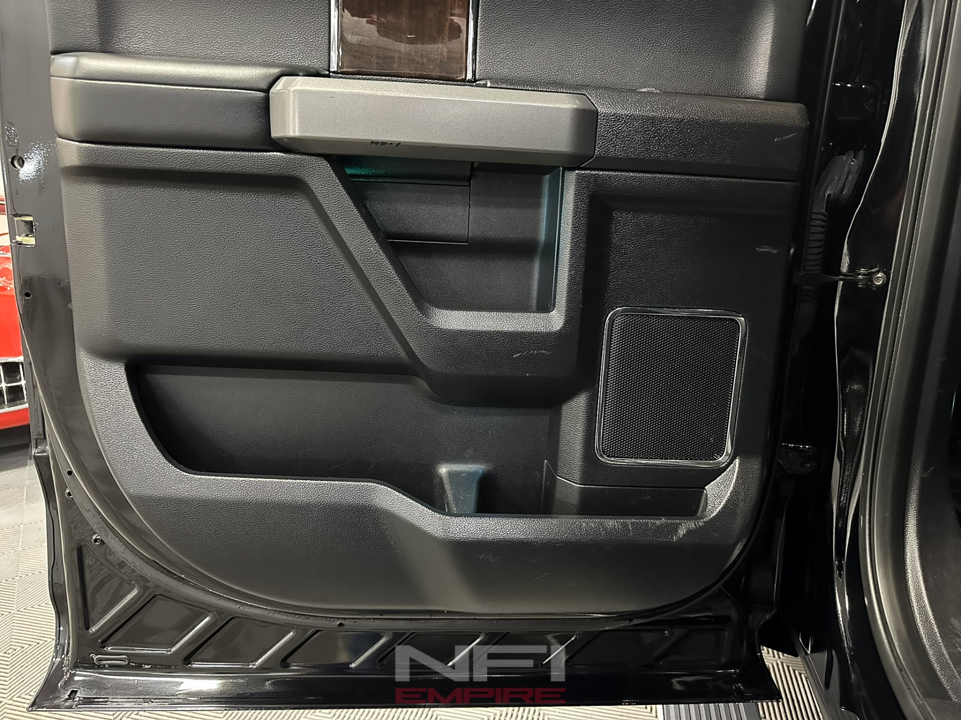 2017 Ford F450 Super Duty Crew Cab 51