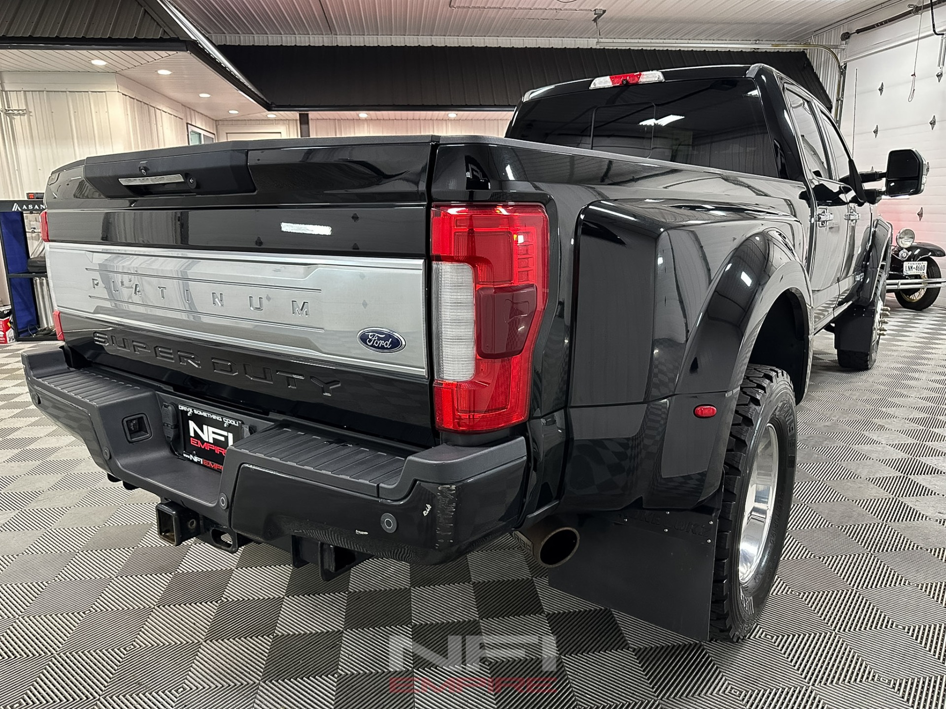 2017 Ford F450 Super Duty Crew Cab 8