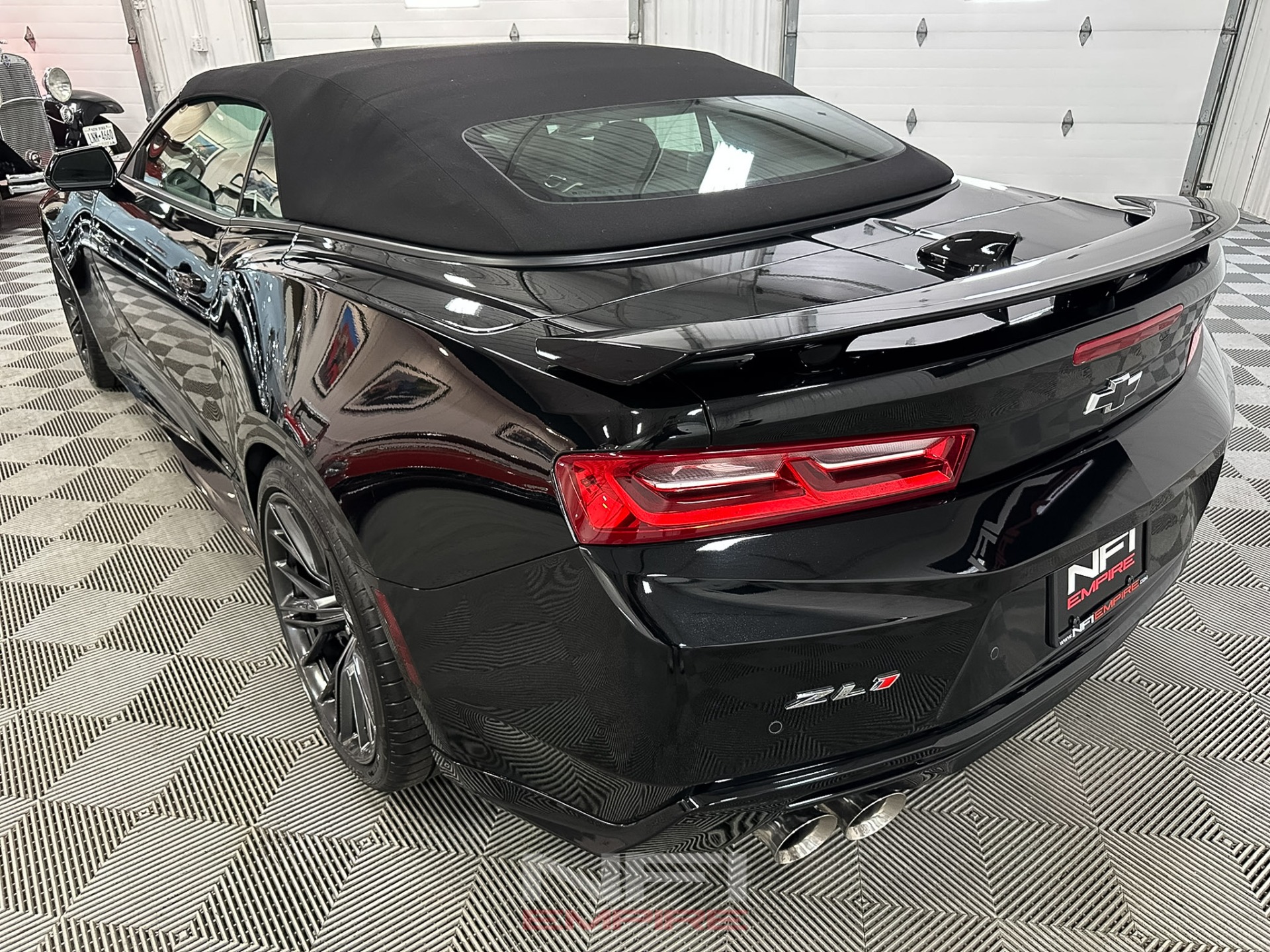 2018 Chevrolet Camaro 16