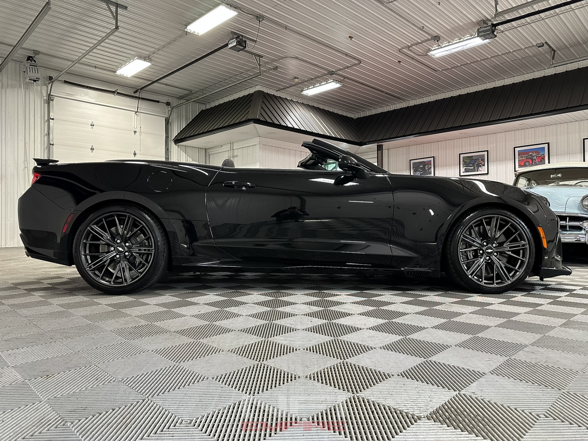 2018 Chevrolet Camaro 26