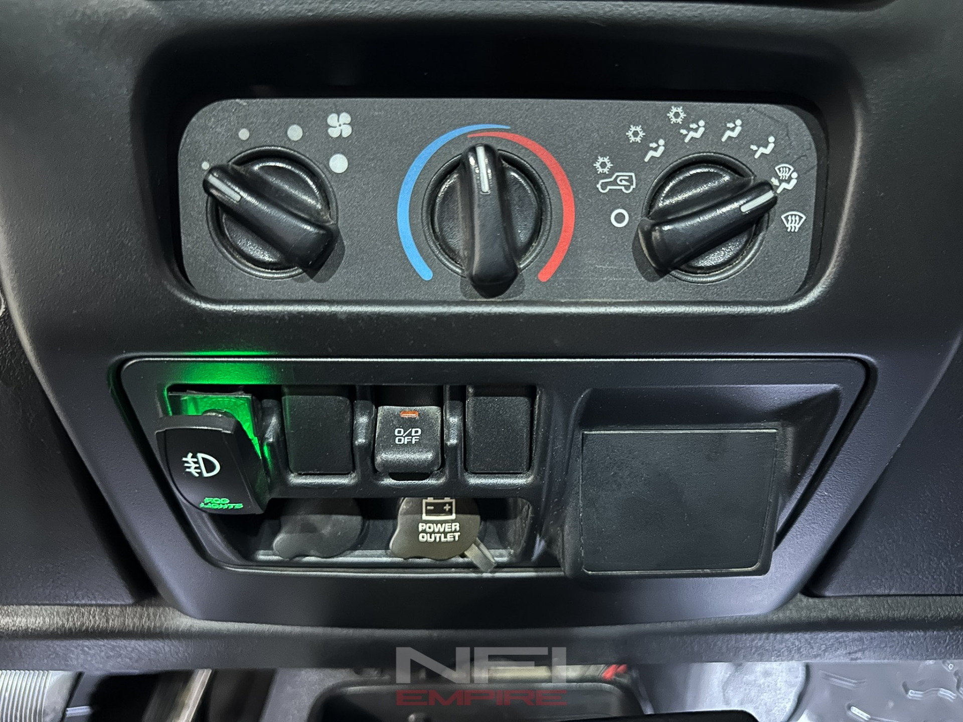 2005 Jeep Wrangler 28
