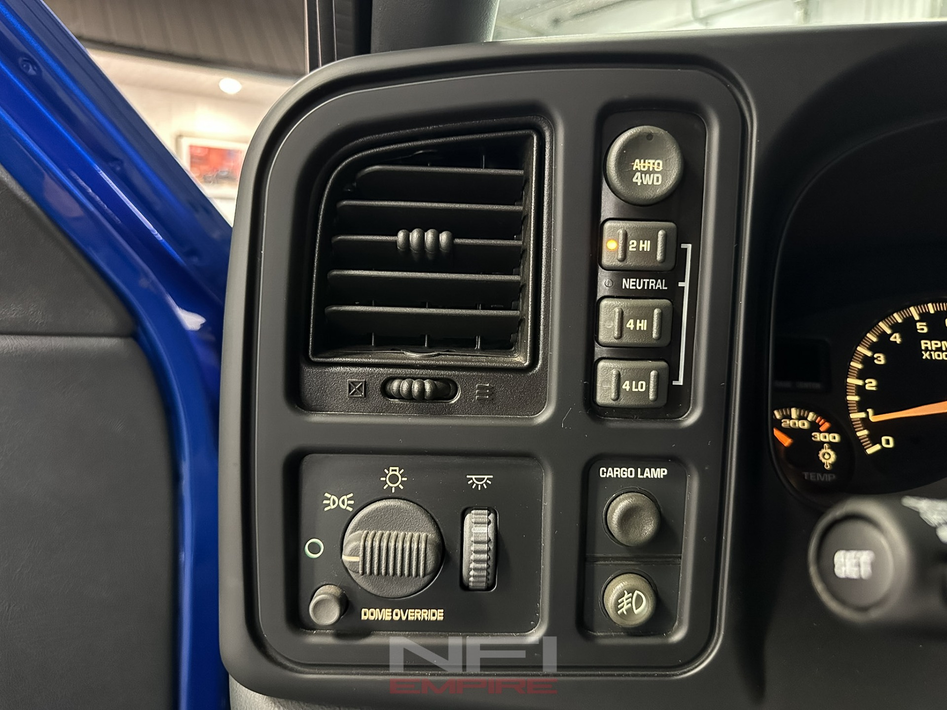 2002 Chevrolet Avalanche 2500 30