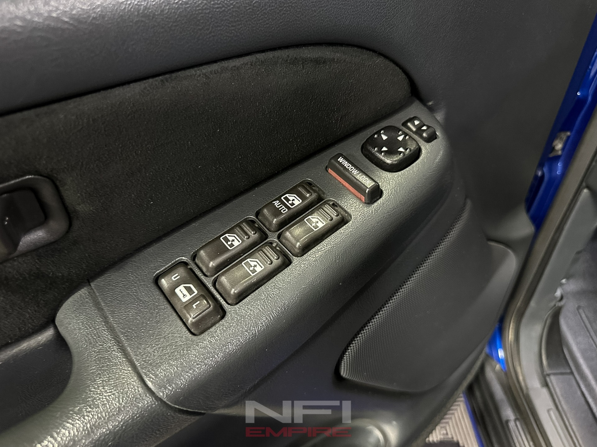 2002 Chevrolet Avalanche 2500 37