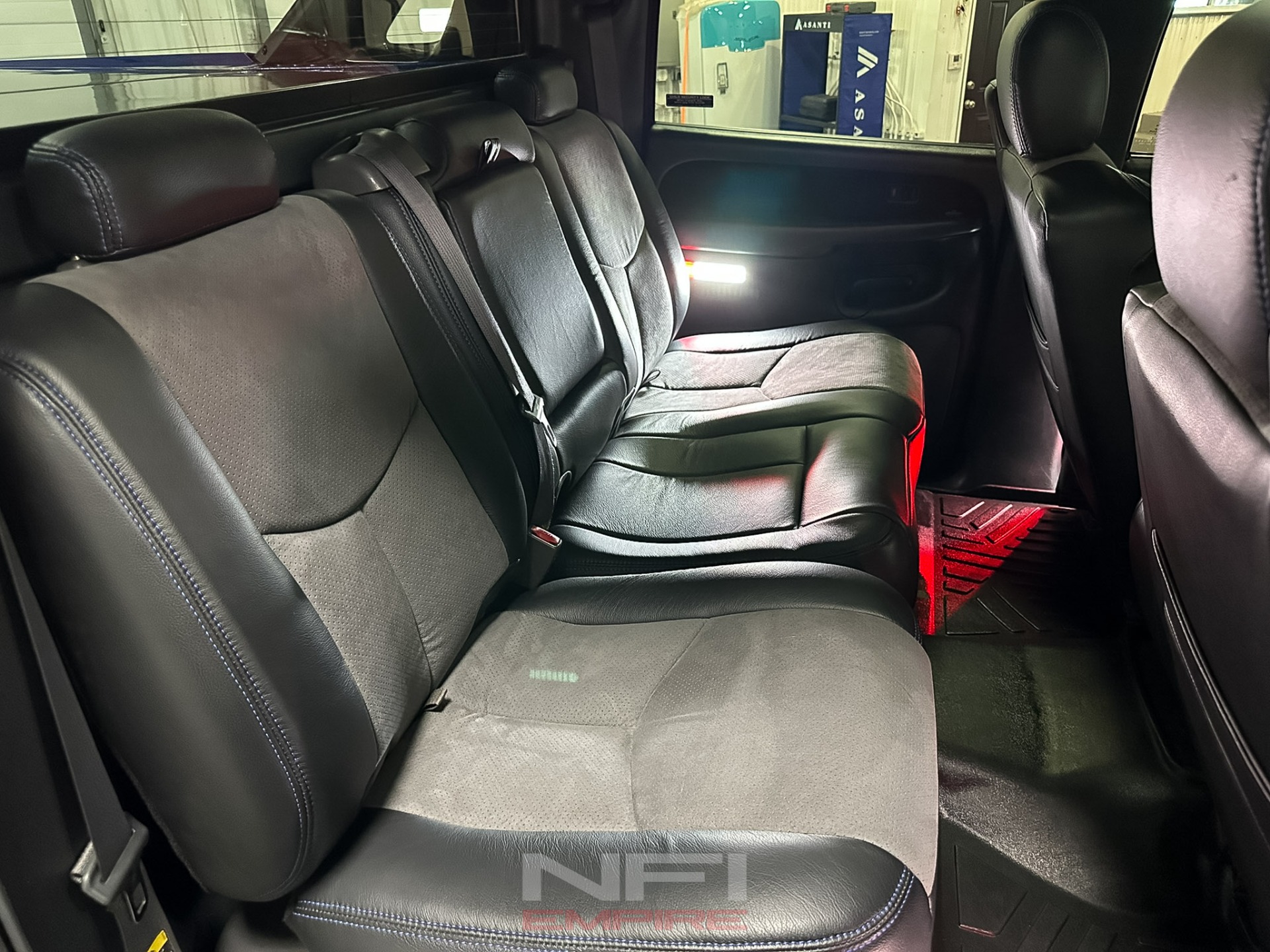 2002 Chevrolet Avalanche 2500 43