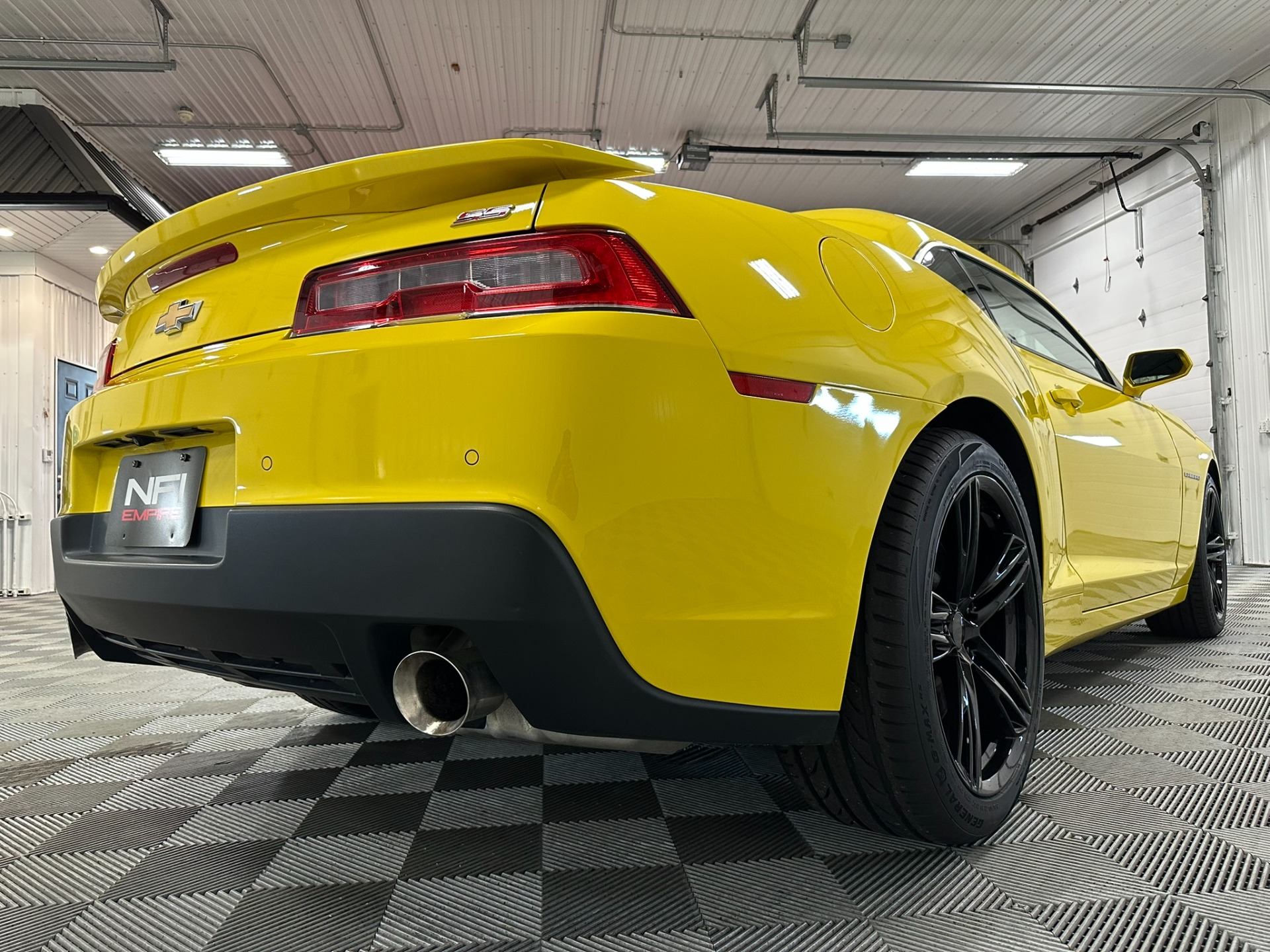 2015 Chevrolet Camaro 19