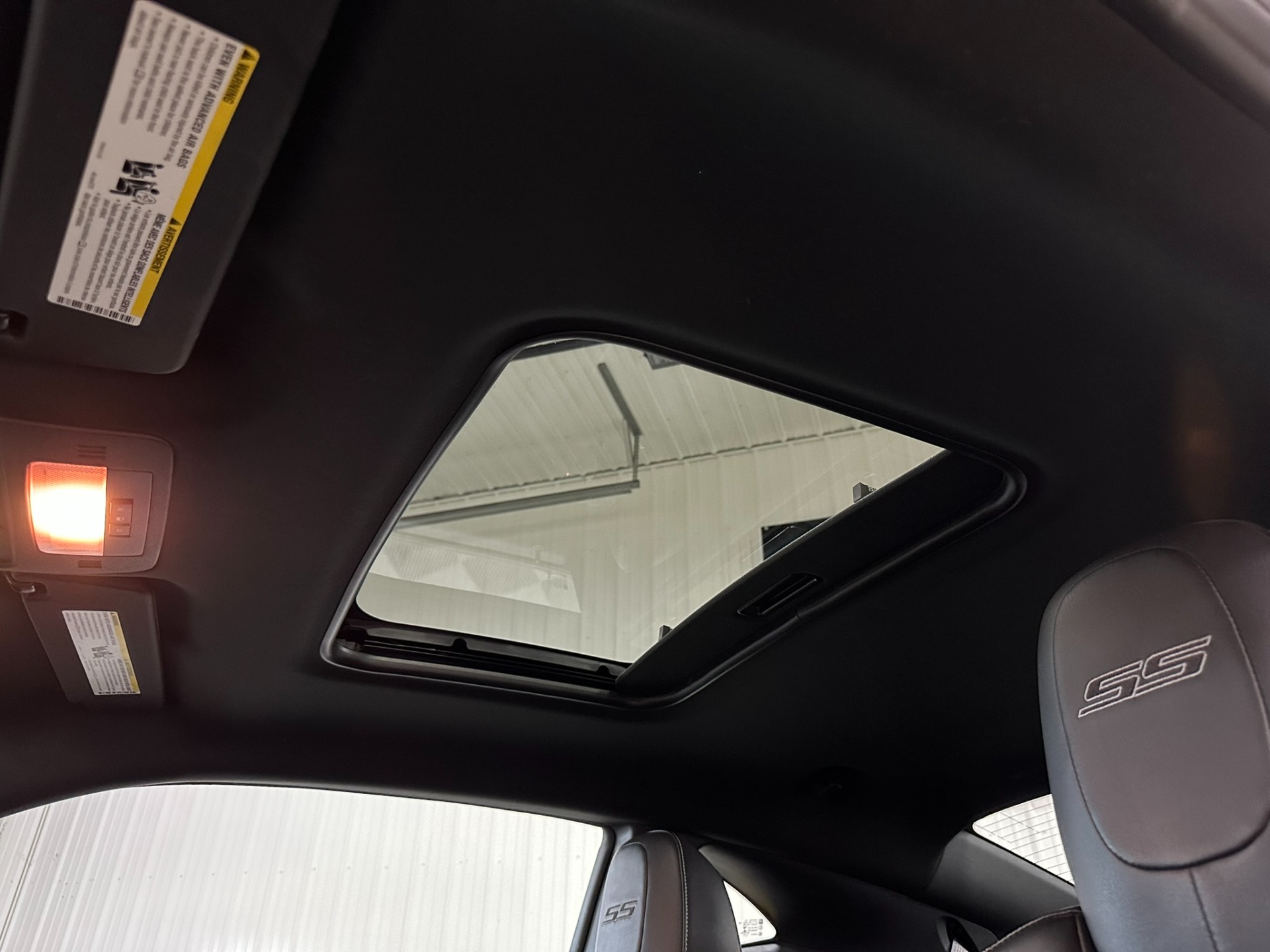 2015 Chevrolet Camaro 33
