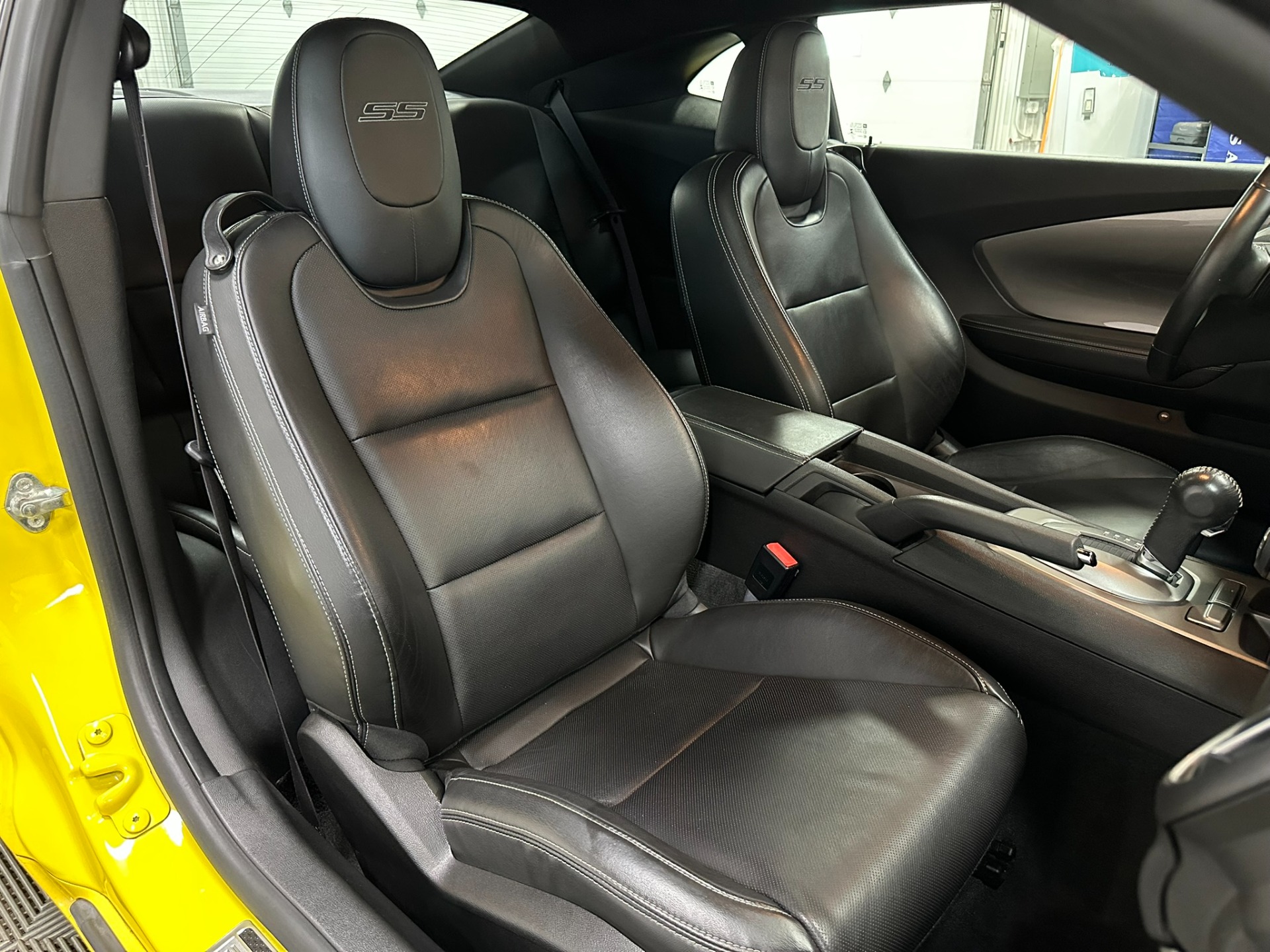 2015 Chevrolet Camaro 38