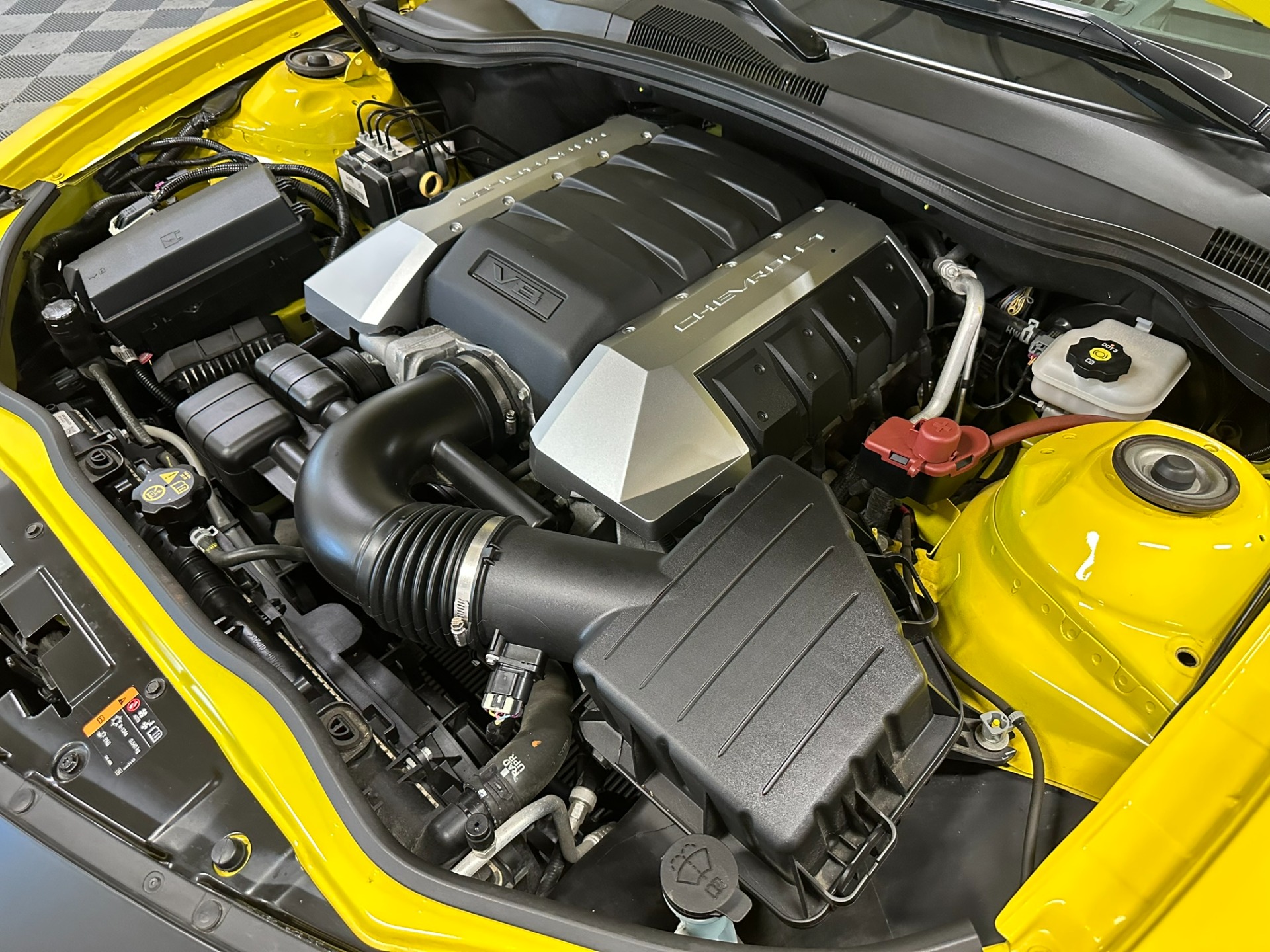 2015 Chevrolet Camaro 45