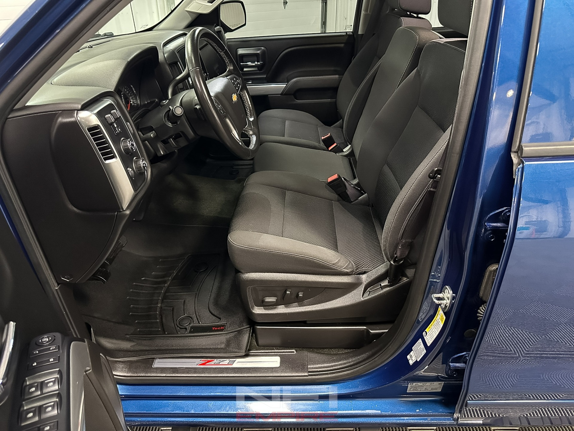 2016 Chevrolet Silverado 1500 Double Cab 32