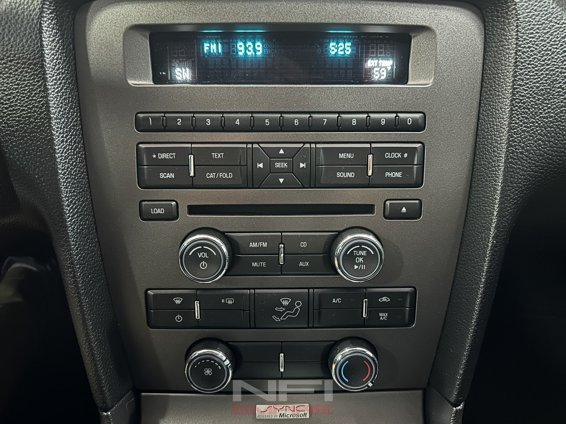 2014 Ford Mustang 28