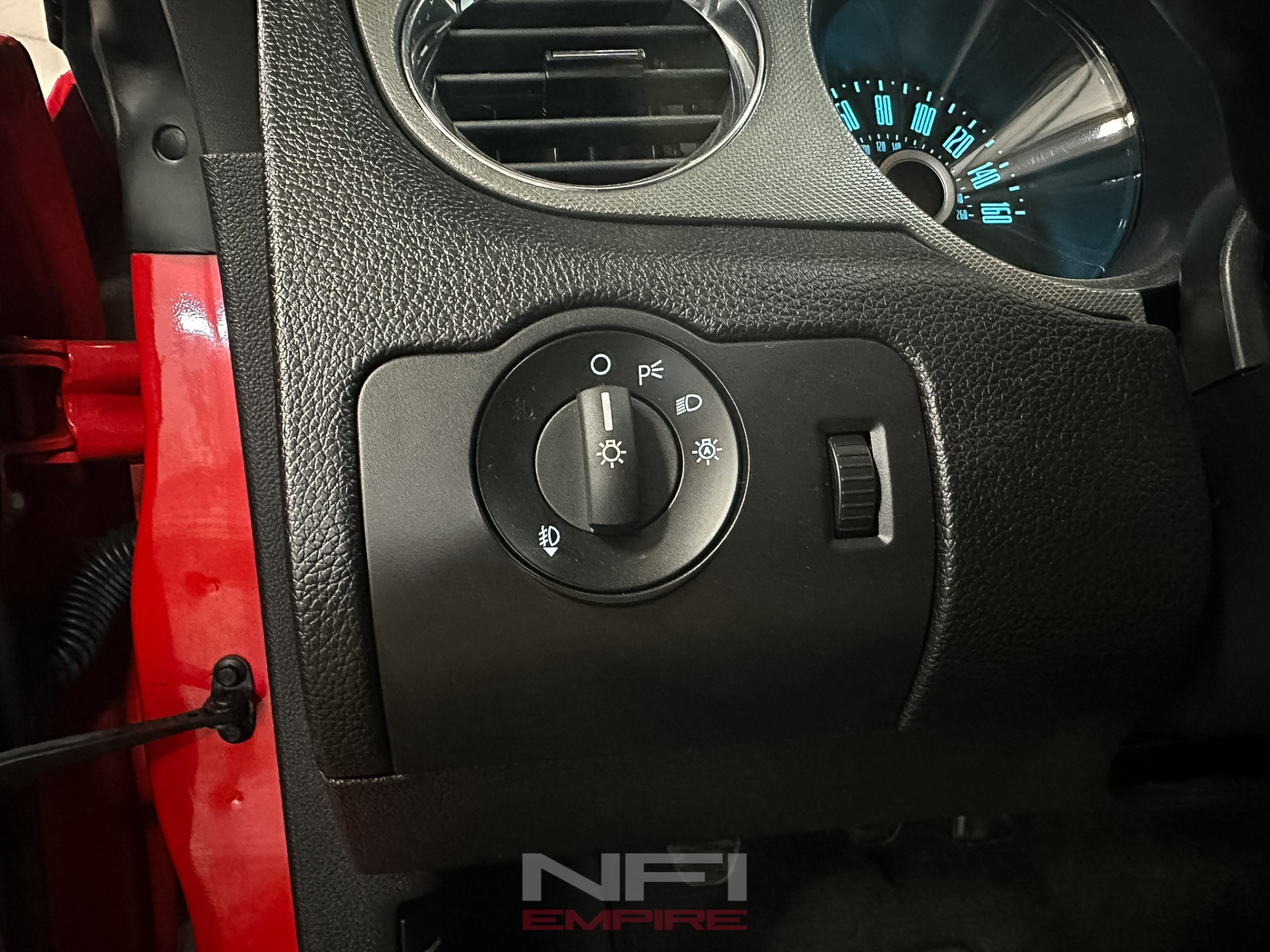 2014 Ford Mustang 32