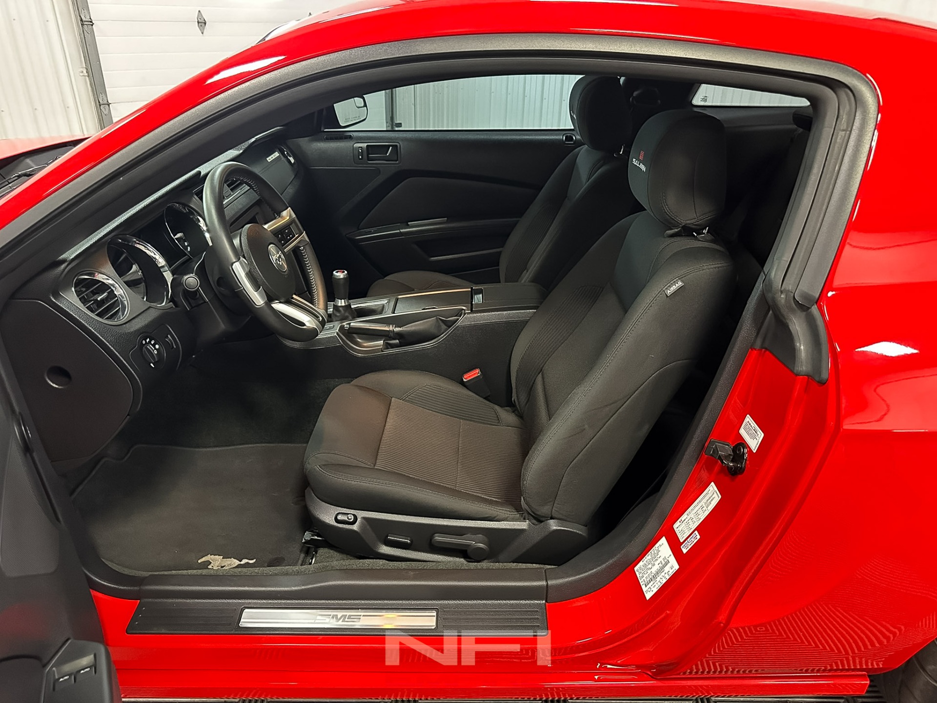2014 Ford Mustang 35