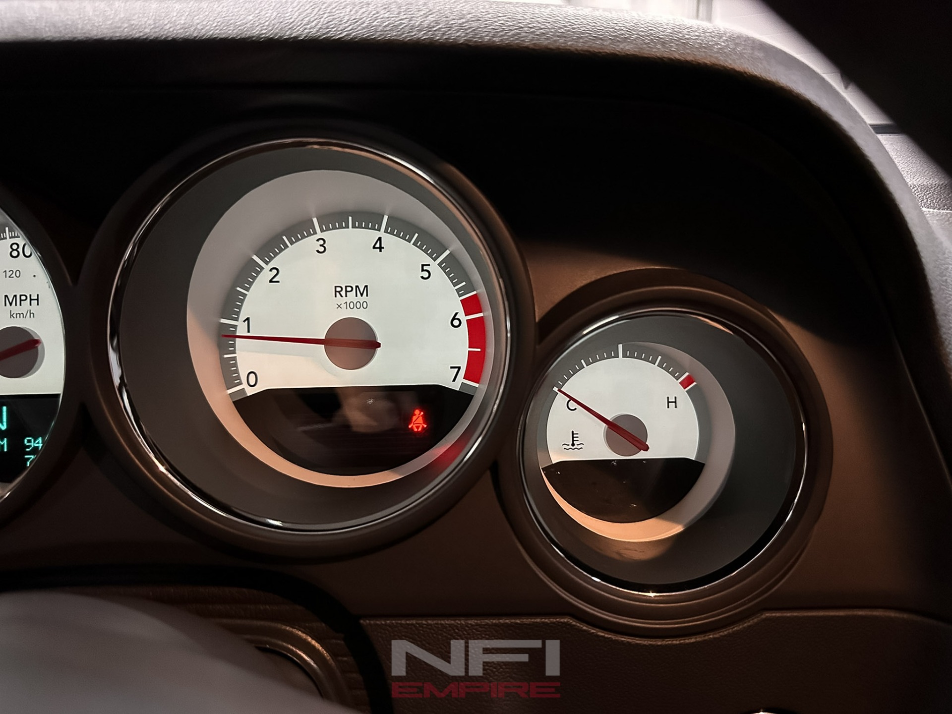 2010 Dodge Challenger 27