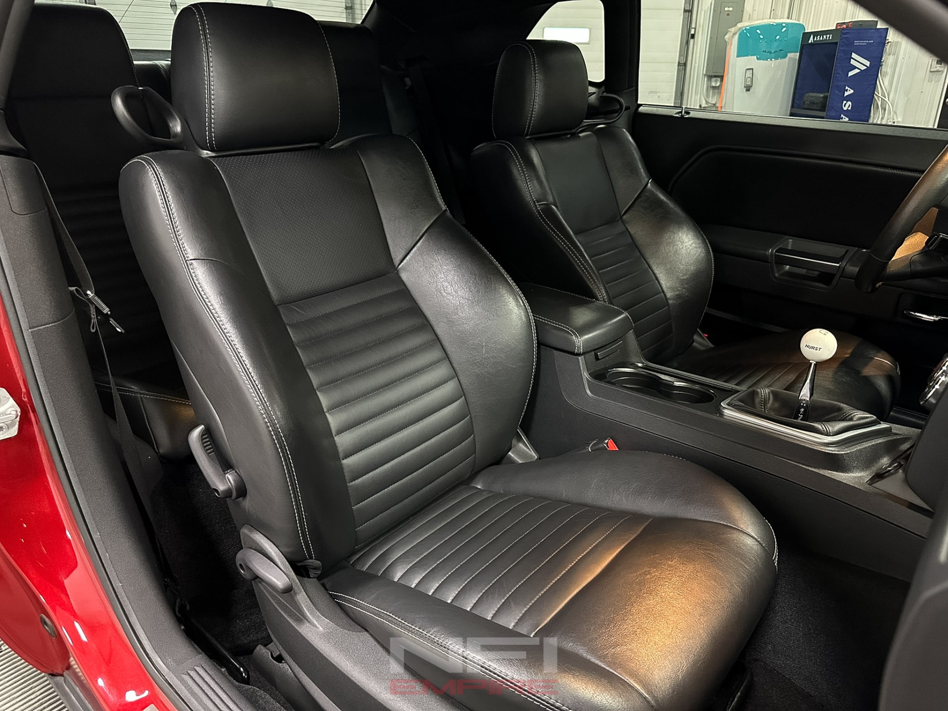 2010 Dodge Challenger 38