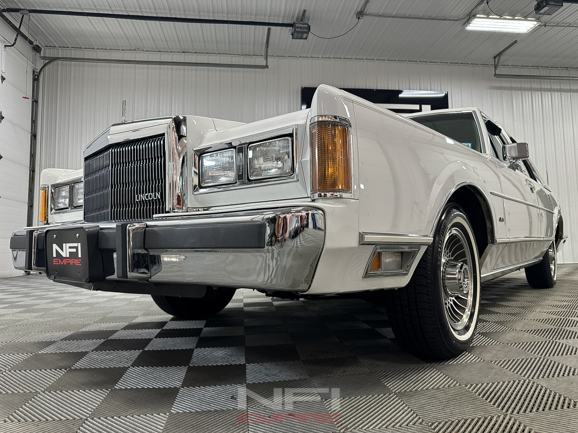 1989 Lincoln Town Car 13