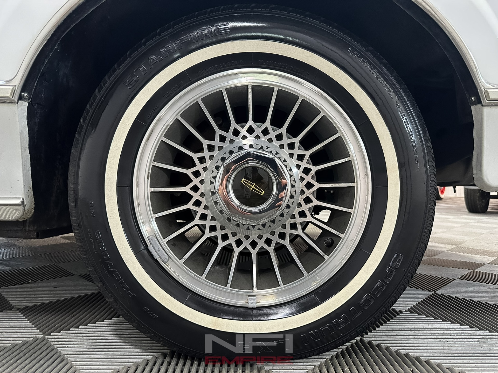 1989 Lincoln Town Car 16