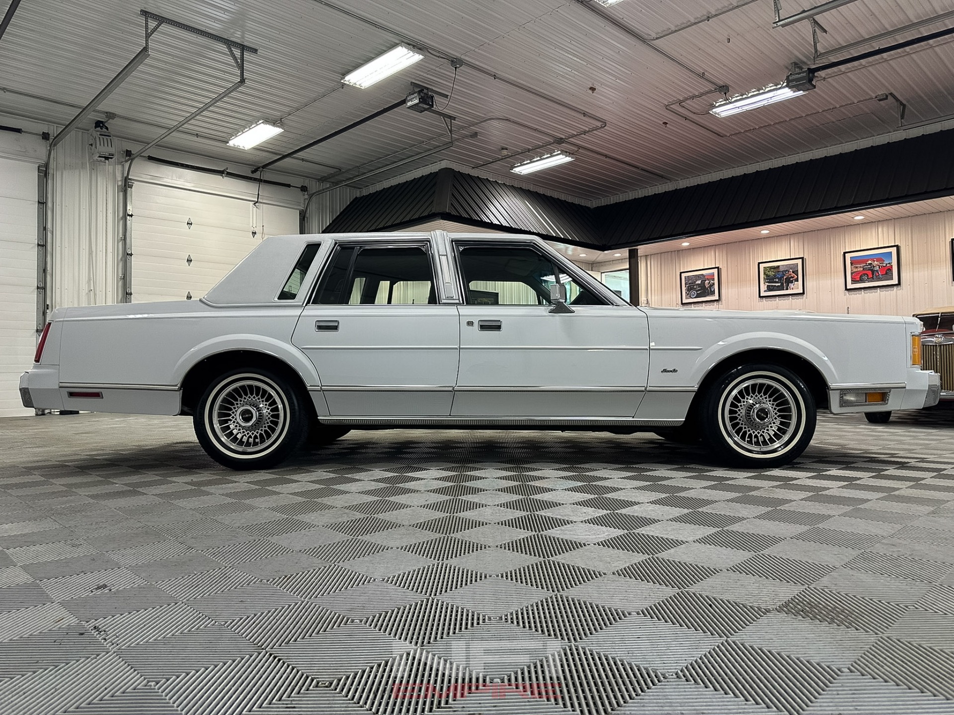 1989 Lincoln Town Car 17