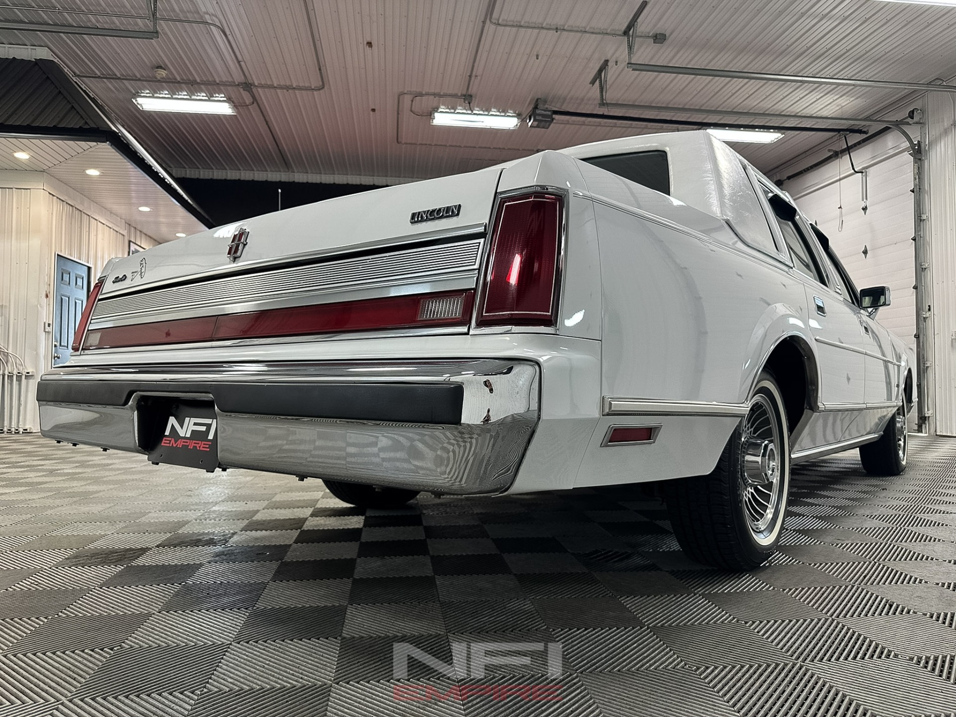 1989 Lincoln Town Car 19