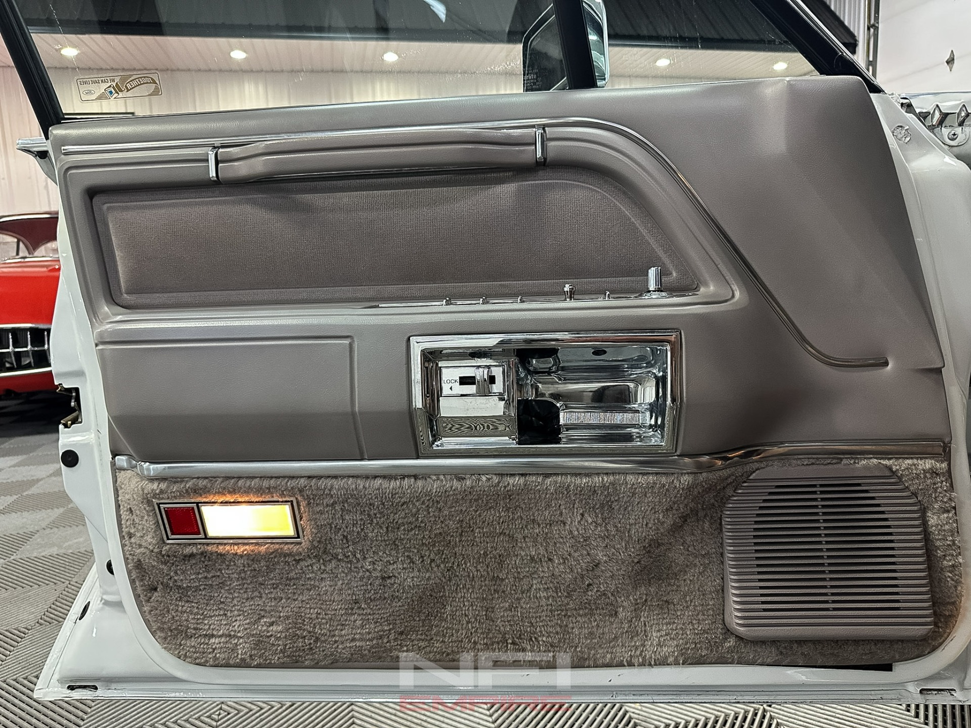 1989 Lincoln Town Car 31