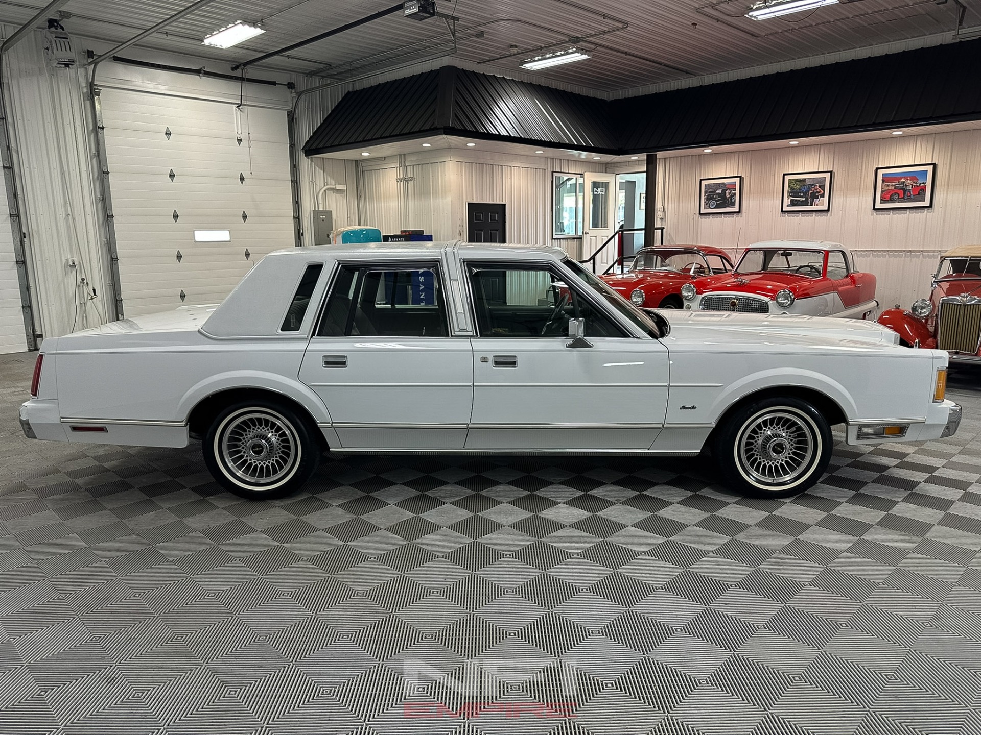 1989 Lincoln Town Car 7