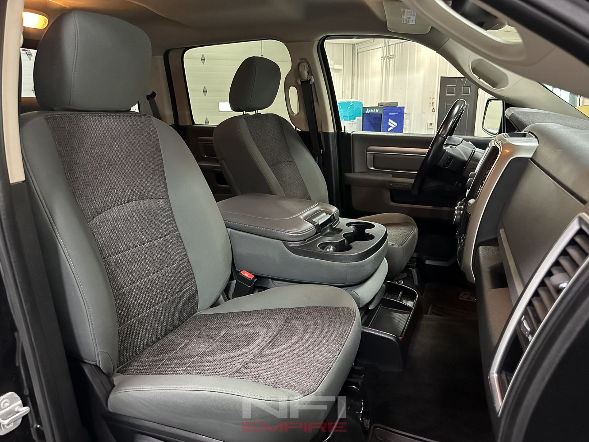 2015 Ram 1500 Crew Cab 32