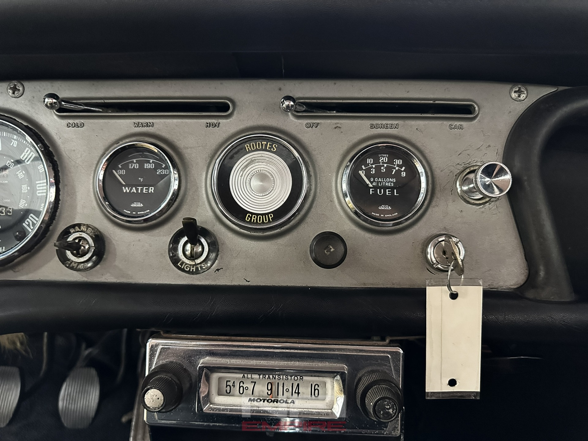 1962 Sunbeam Alpine I 28