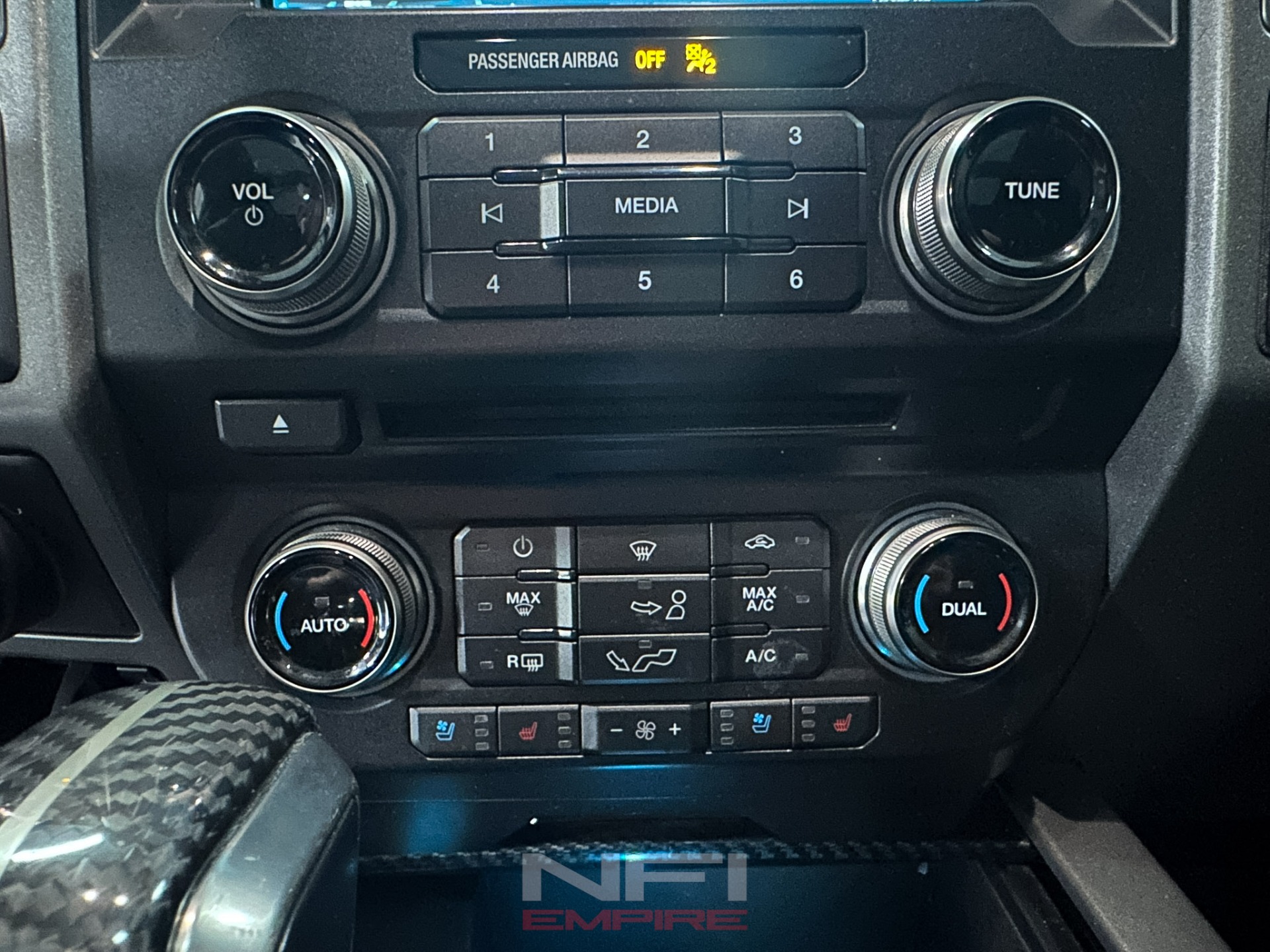 2018 Ford F150 SuperCrew Cab 30